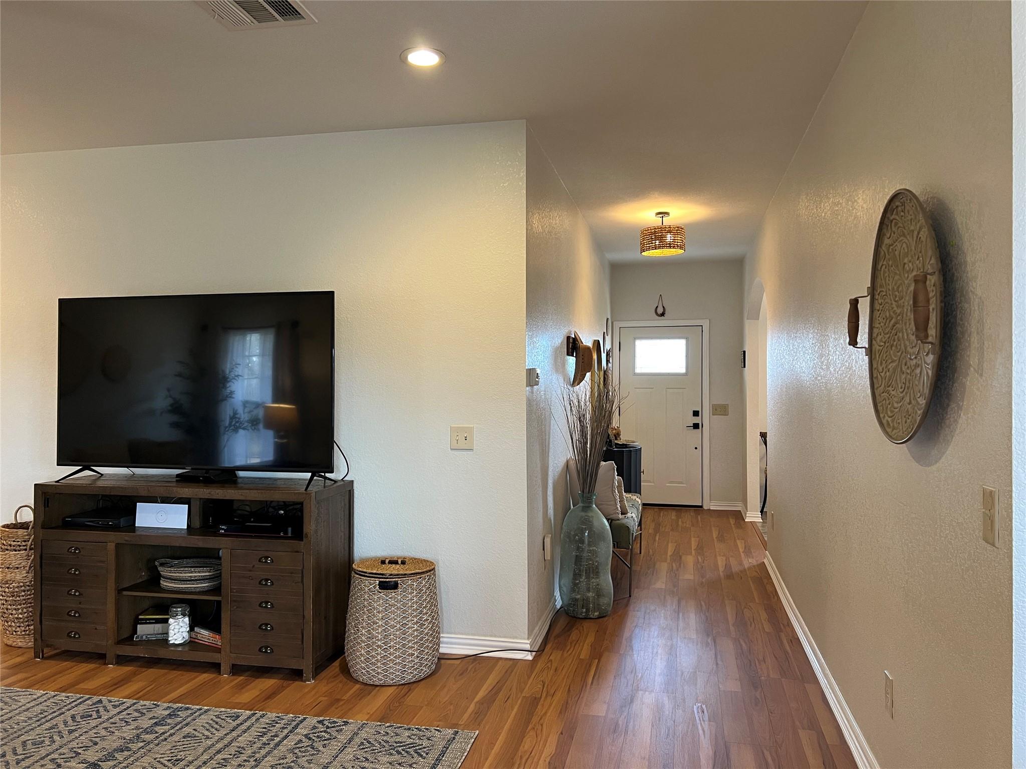 1516 Old Luling Rd, Lockhart, TX 78644