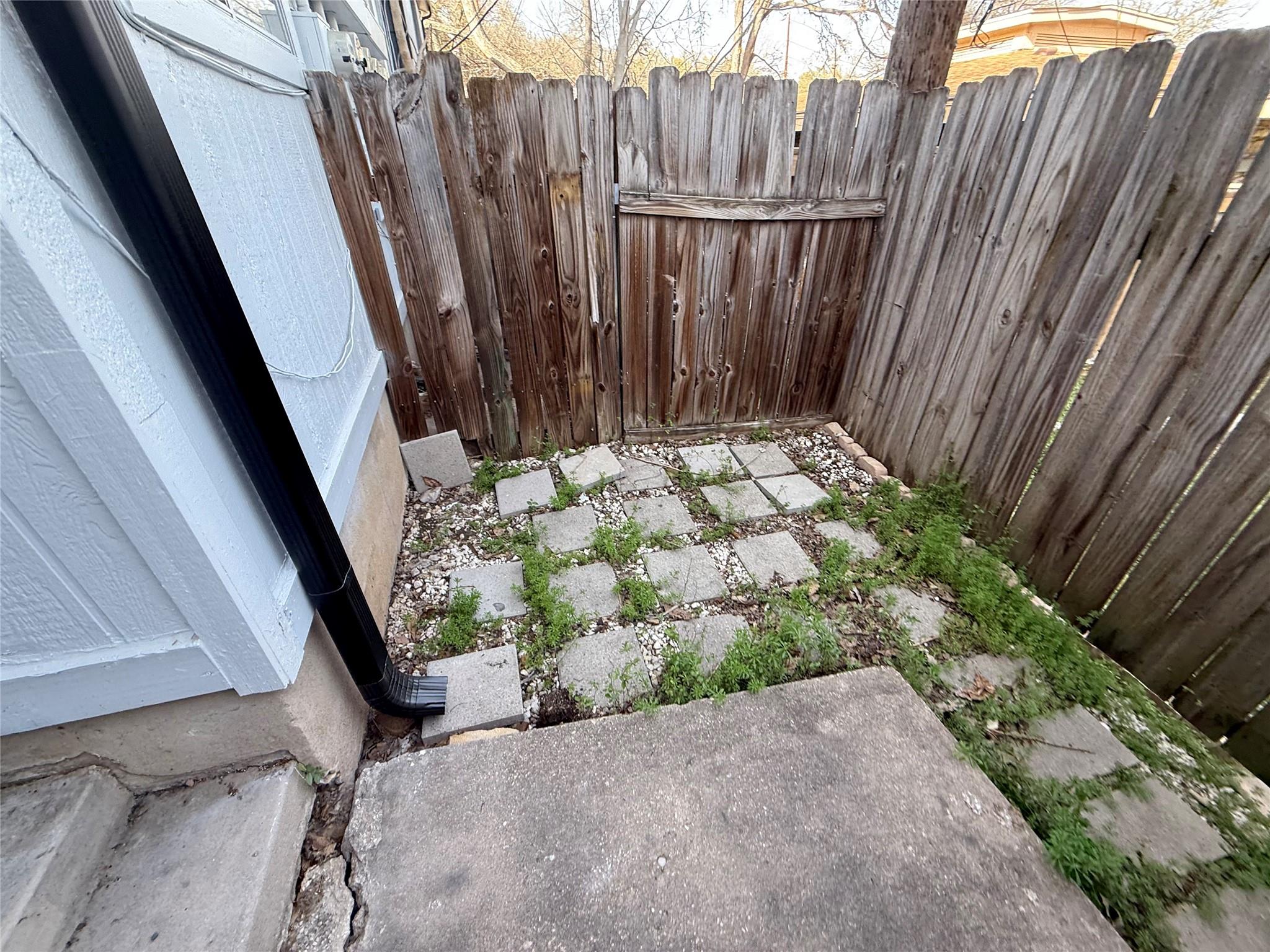 2005 Glen Allen St # 108, Austin, TX 78704