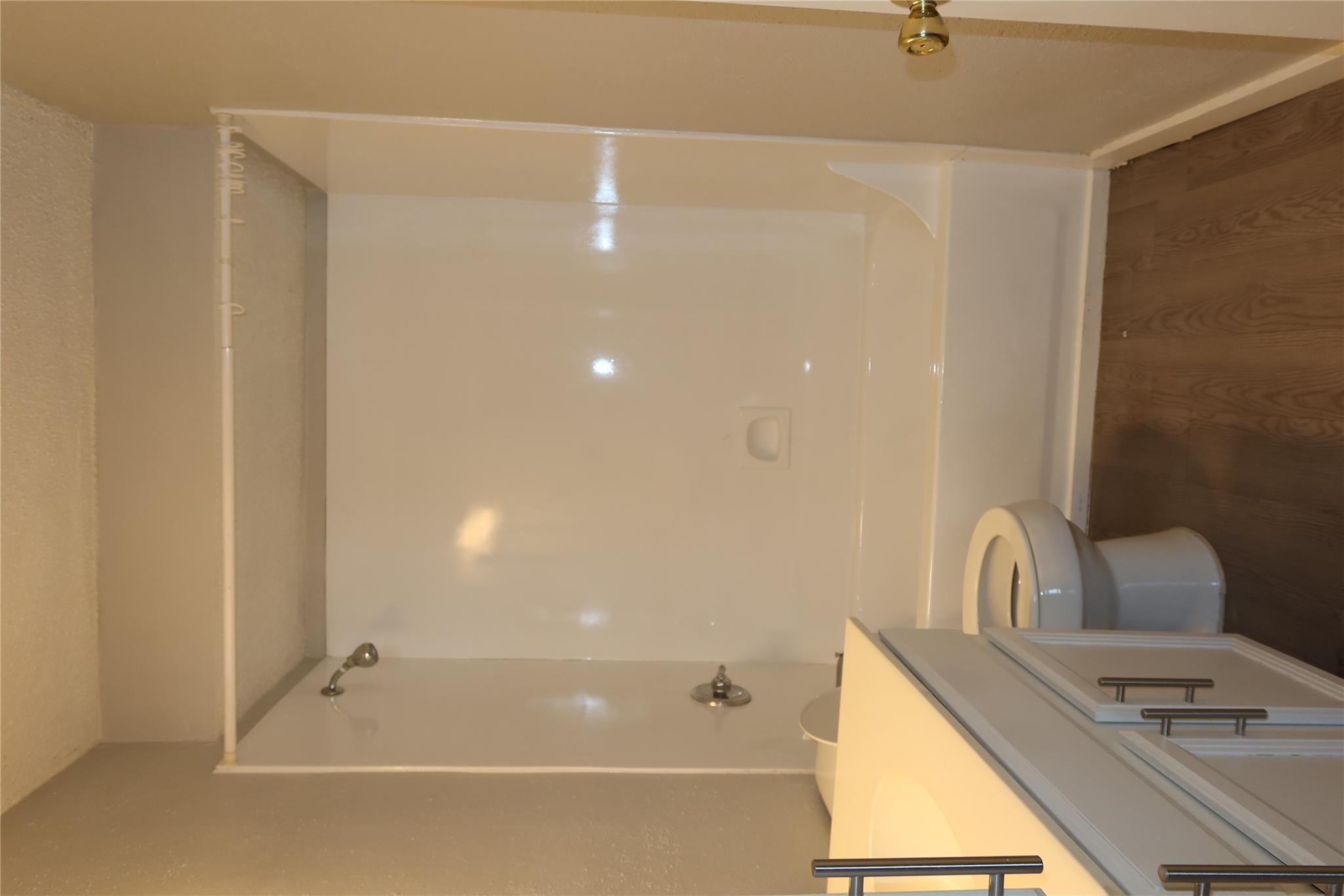 2005 Glen Allen St # 108, Austin, TX 78704