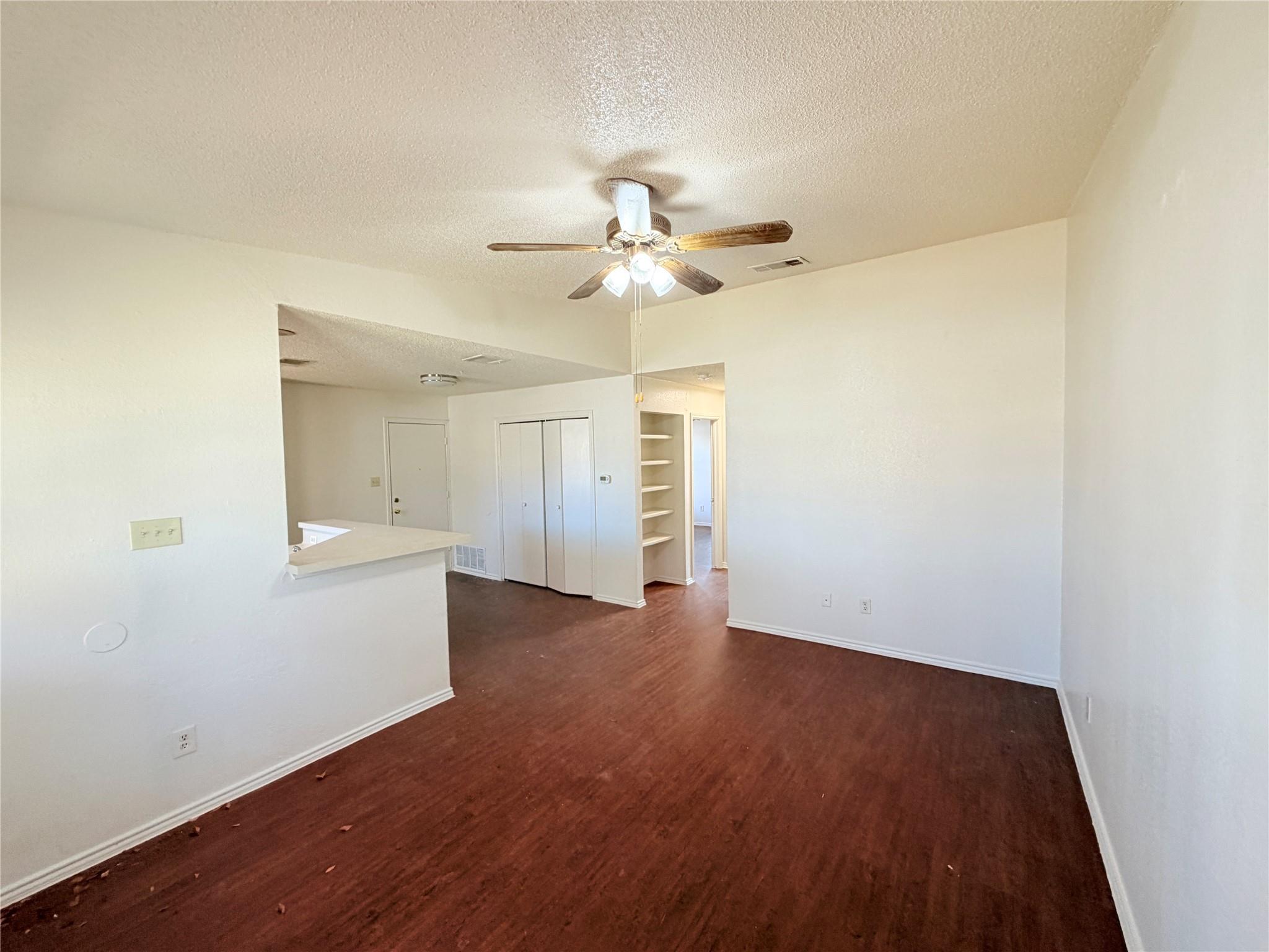 1213 Ridgemont St, Round Rock, TX 78664