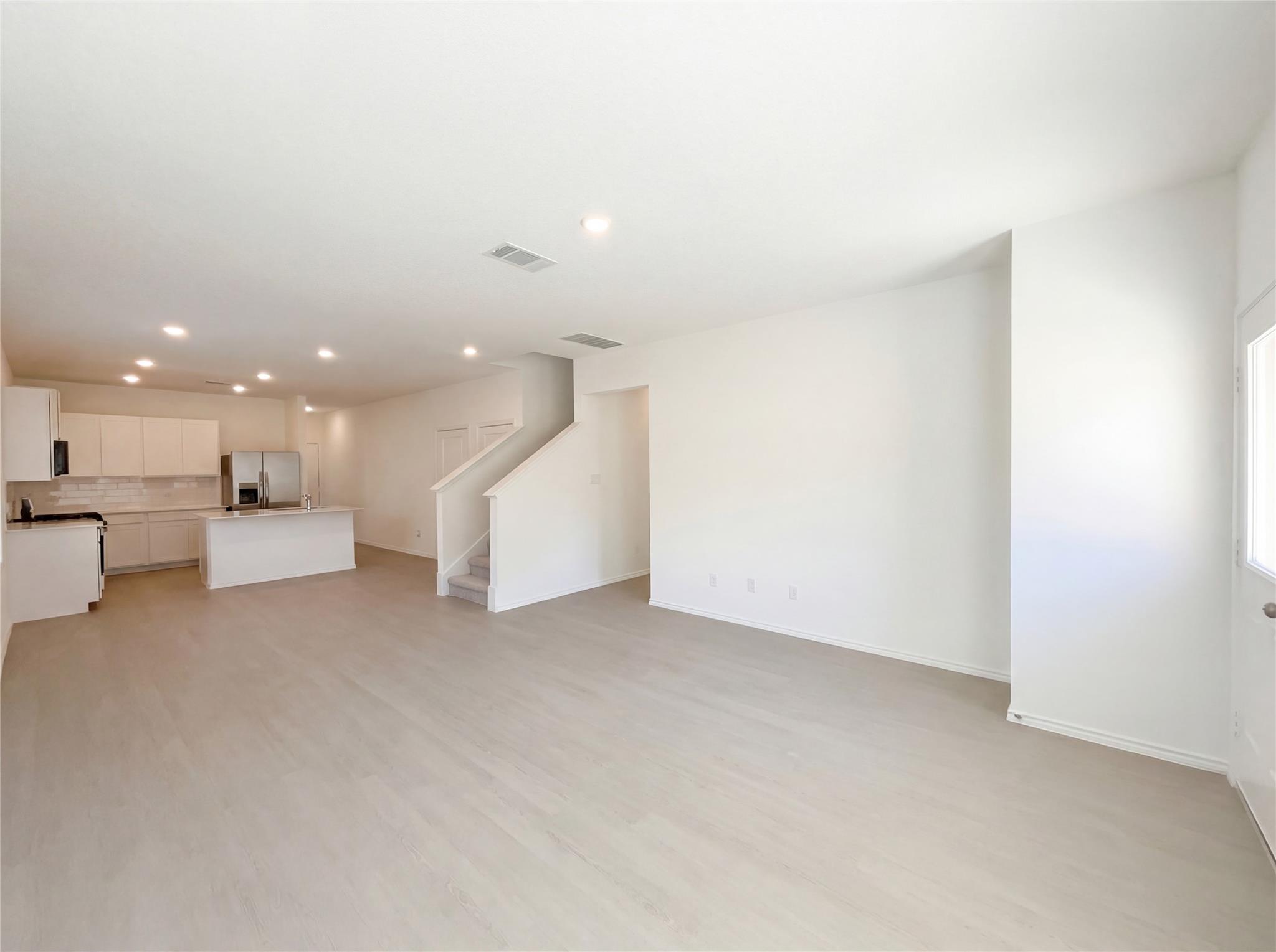 177 Cibolo Creek Loop, Bastrop, TX 78602