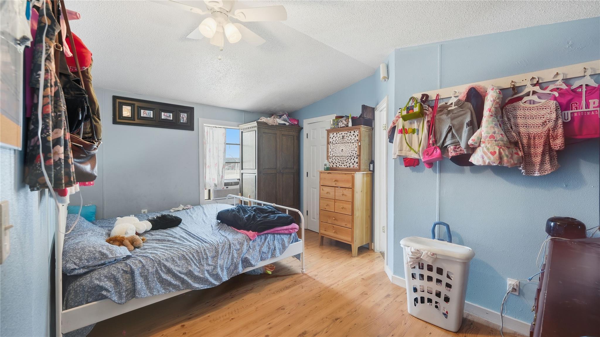 181 Dobie Dr, Wimberley, TX 78676