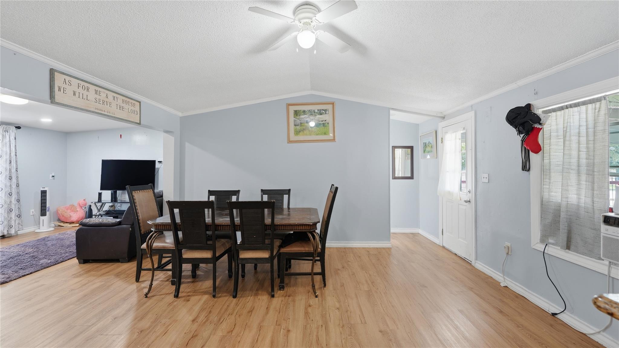 181 Dobie Dr, Wimberley, TX 78676