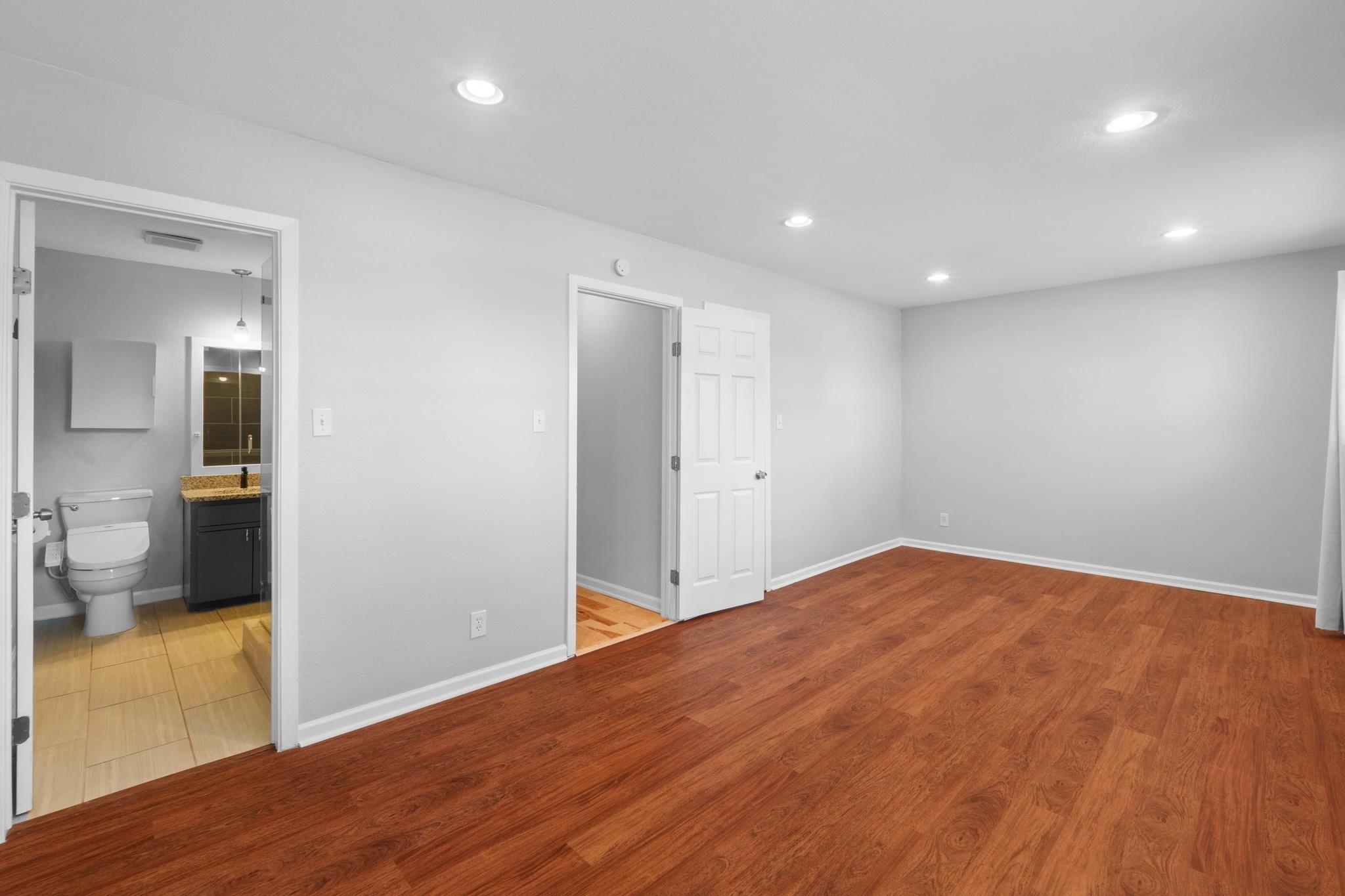 2312 Rogge Ln, Austin, TX 78723