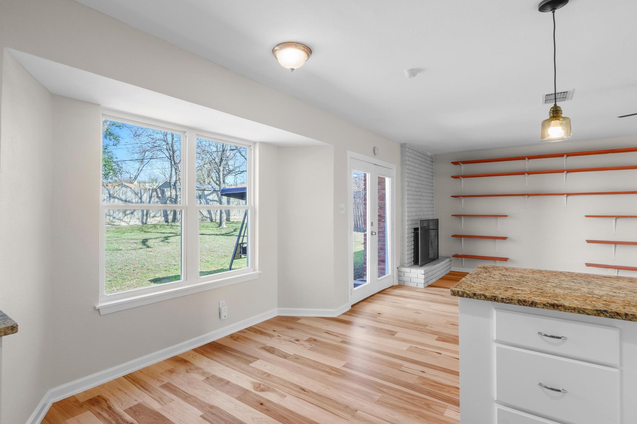 2312 Rogge Ln, Austin, TX 78723