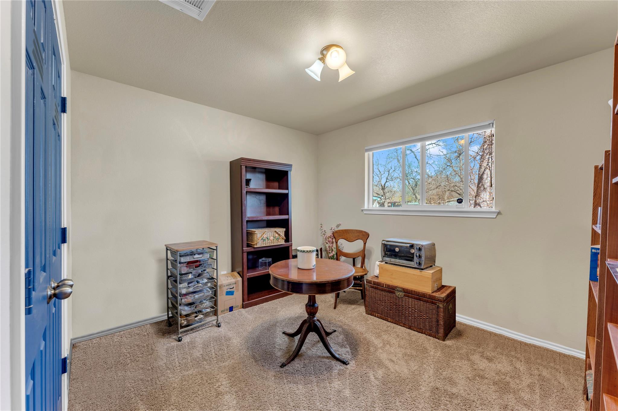 1209 E Avenue F, Lampasas, TX 76550