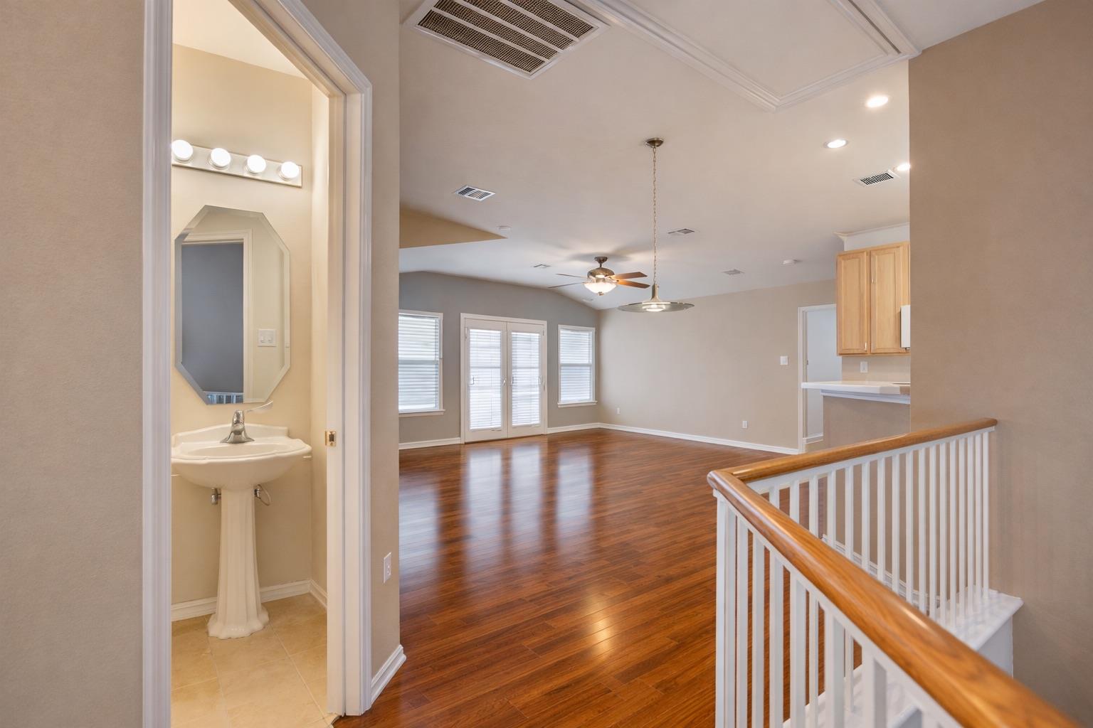 1900 Scofield Ridge Pkwy # 4801, Austin, TX 78727