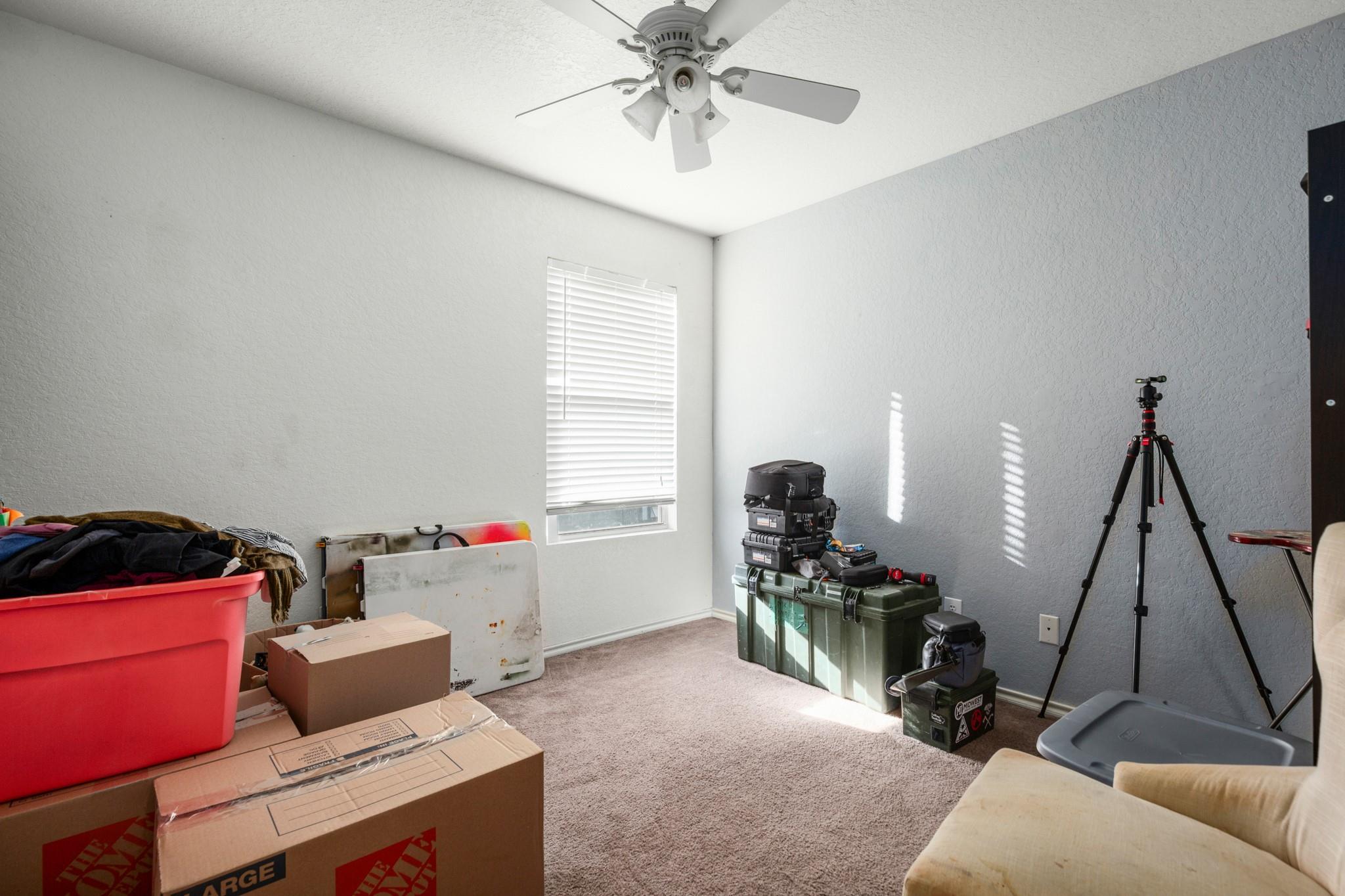 643 Northlake Dr, New Braunfels, TX 78130