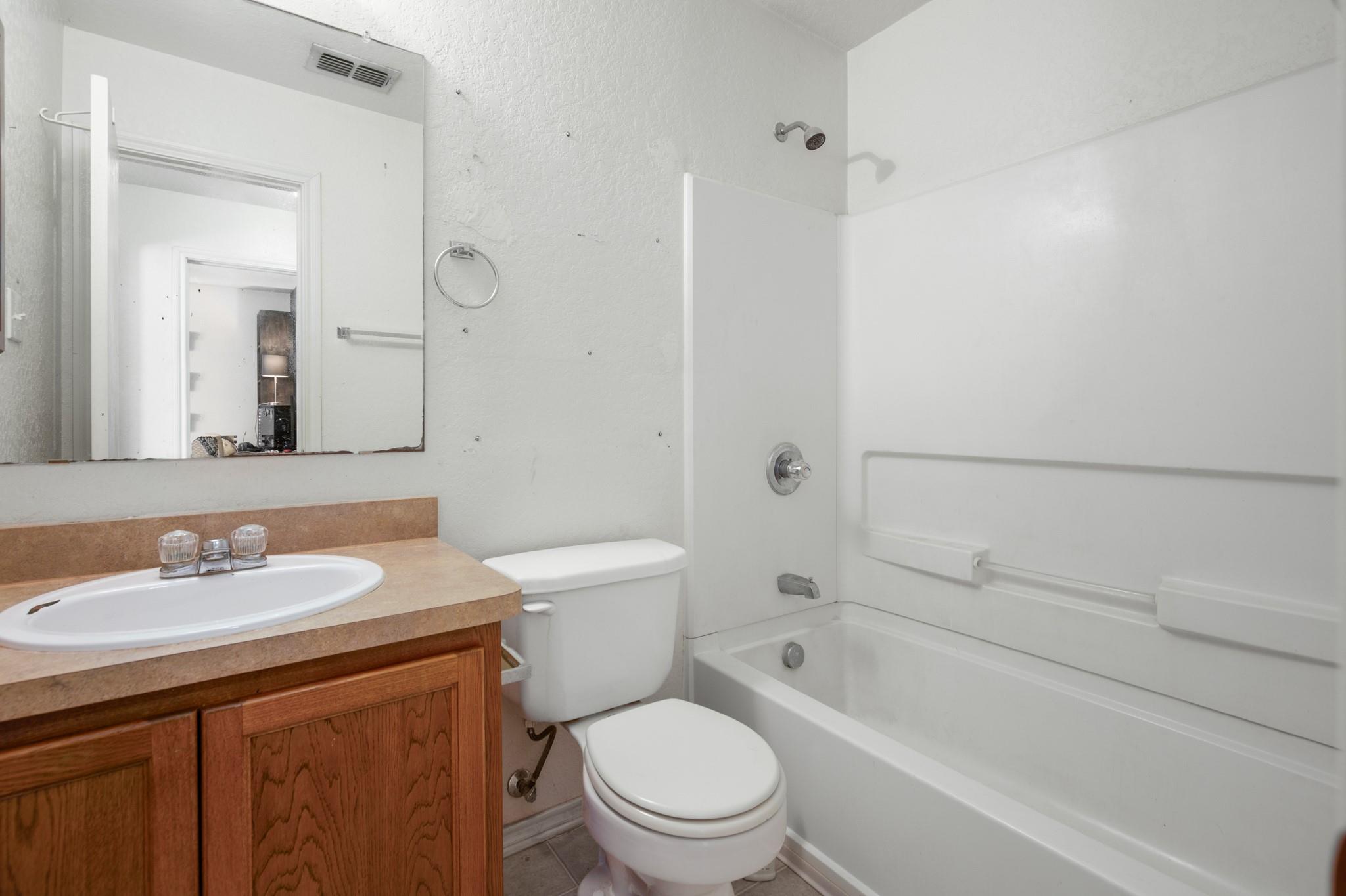 643 Northlake Dr, New Braunfels, TX 78130