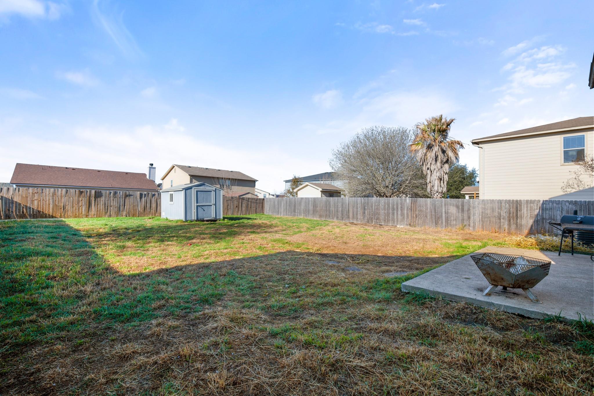 643 Northlake Dr, New Braunfels, TX 78130