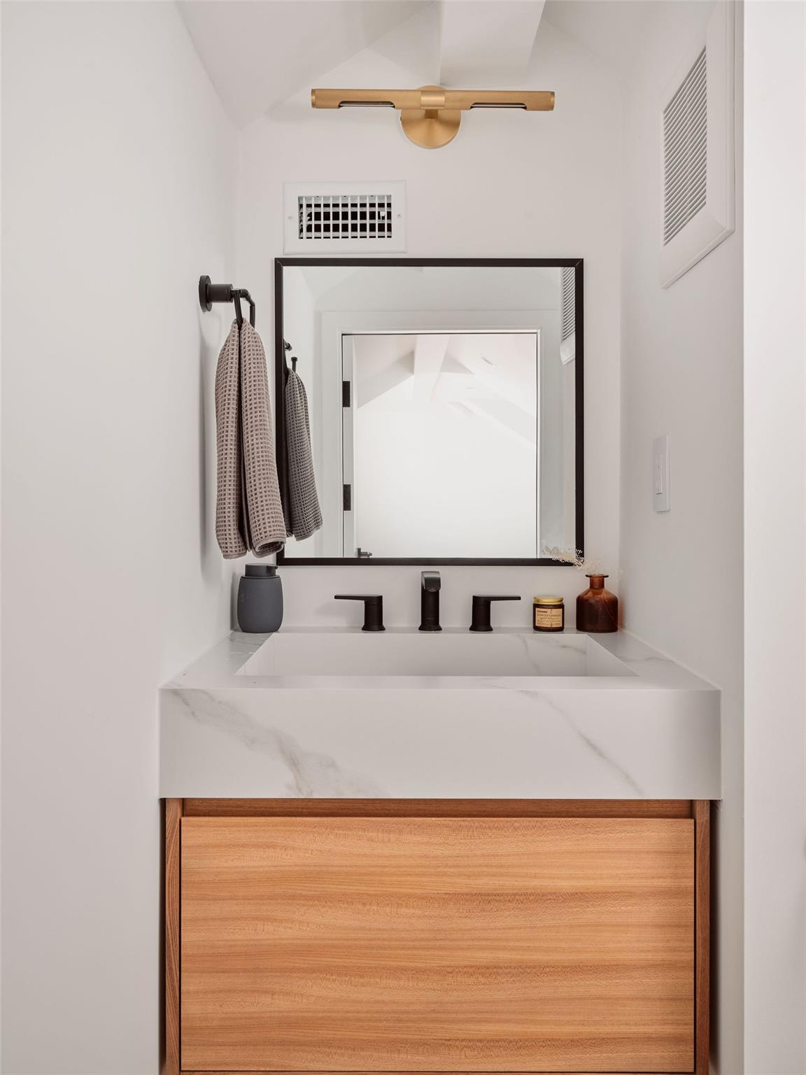 1300 Piedmont Ave, Austin, TX 78757