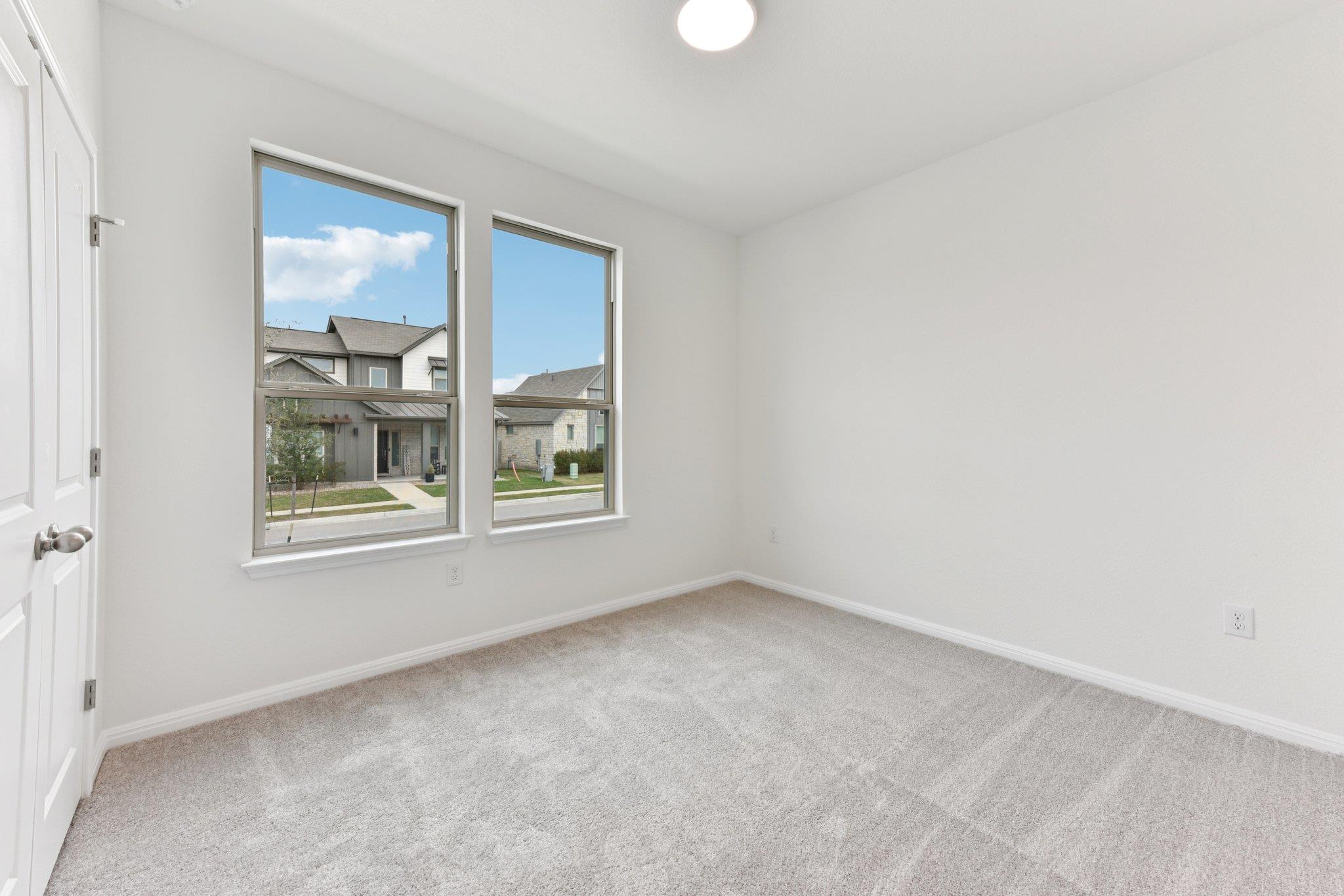 183 Glocken Ln, Kyle, TX 78640