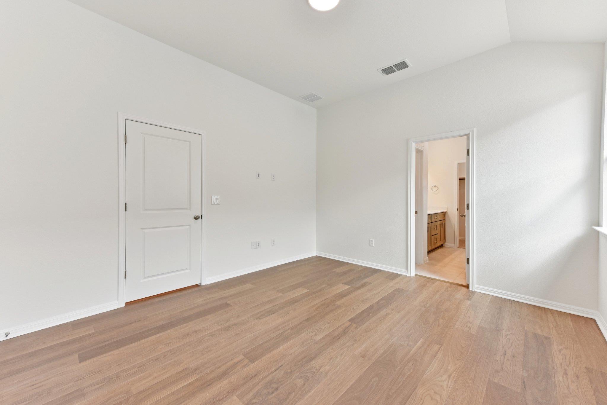 183 Glocken Ln, Kyle, TX 78640