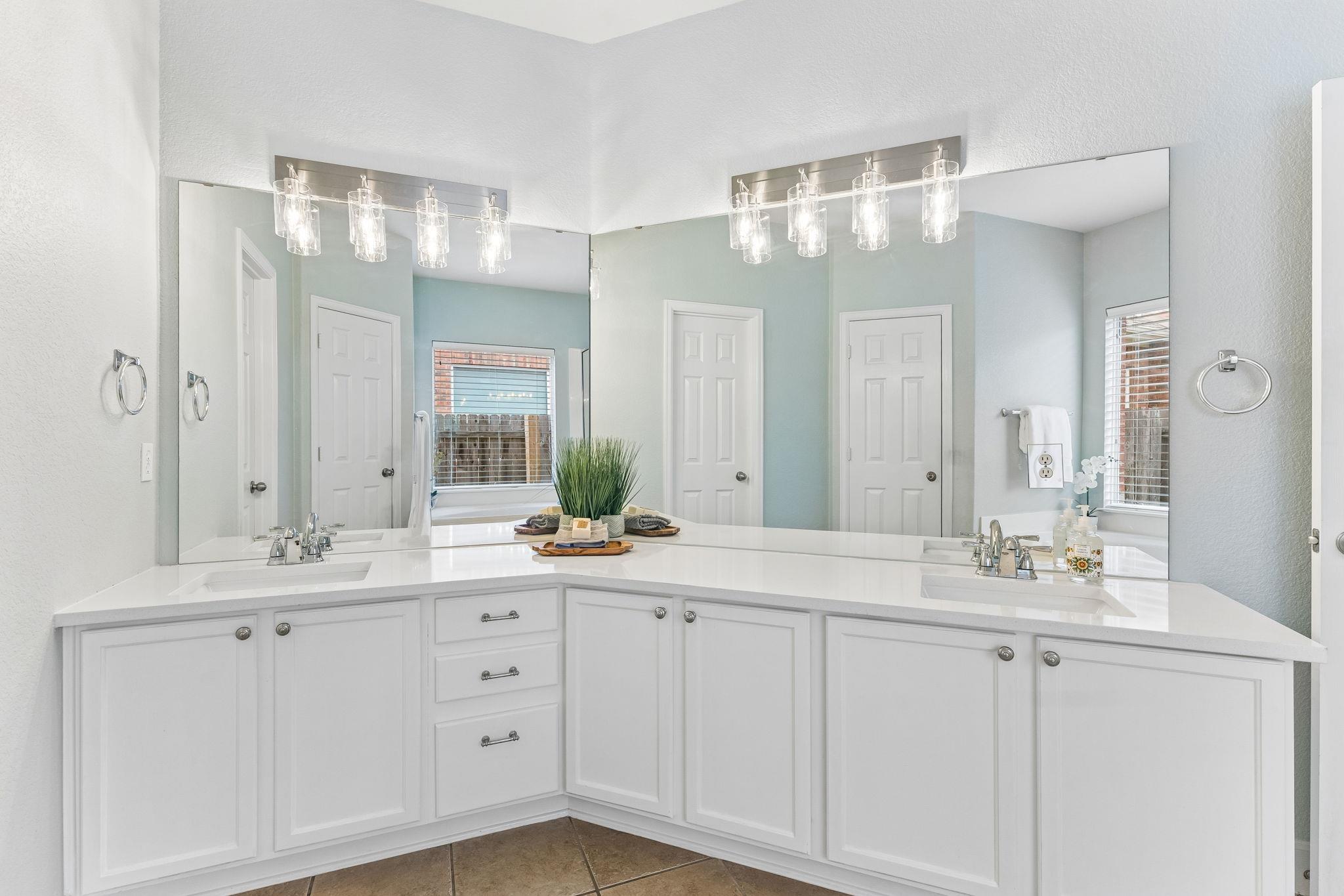 2683 Salorn Way, Round Rock, TX 78681