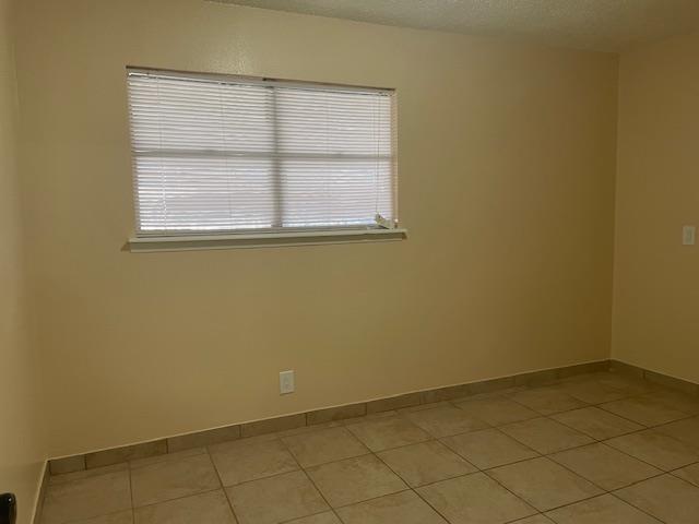 100 W STARLING Dr, Austin, TX 78753