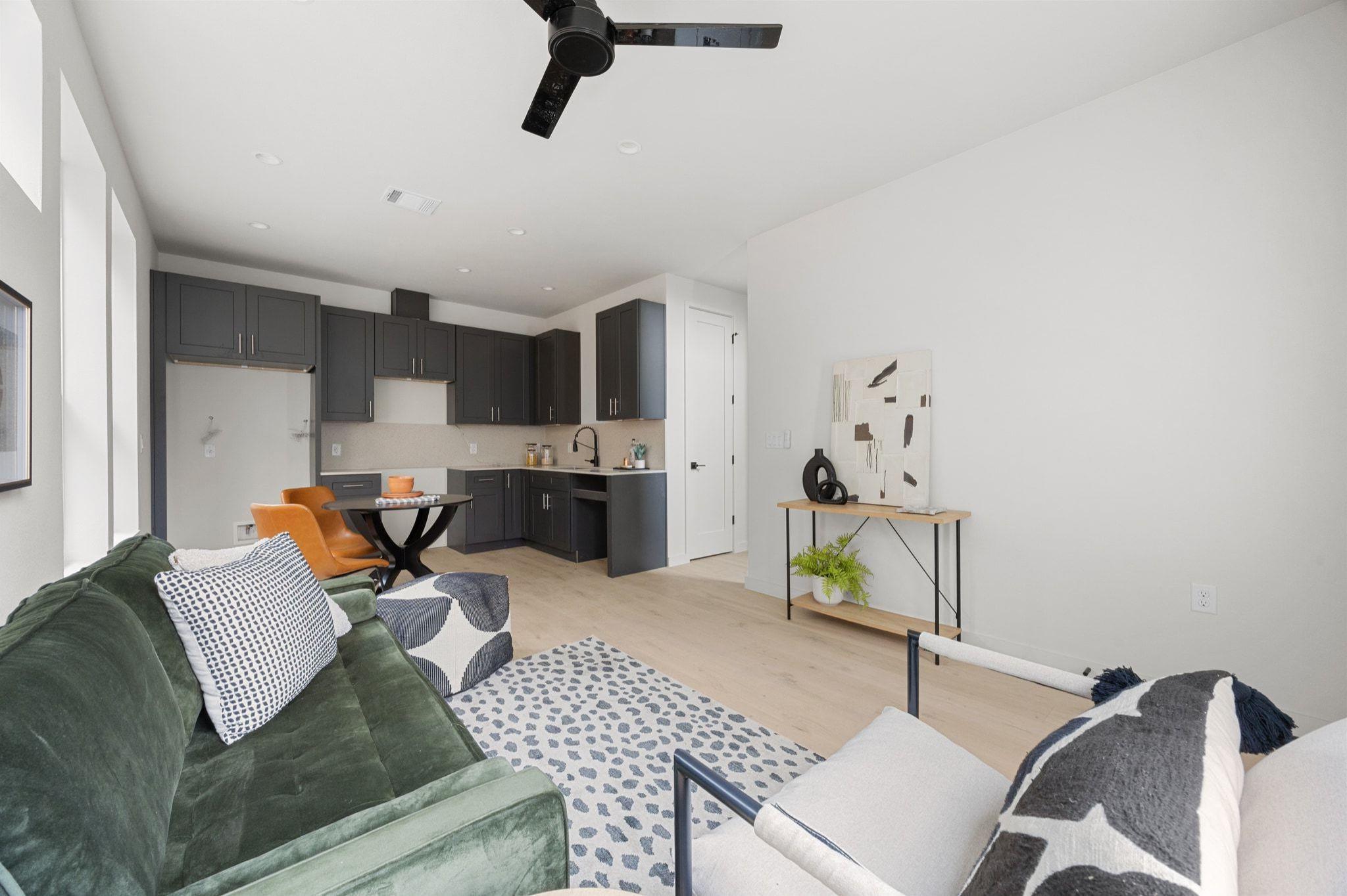 1709 Maple Ave # 2B, Austin, TX 78702