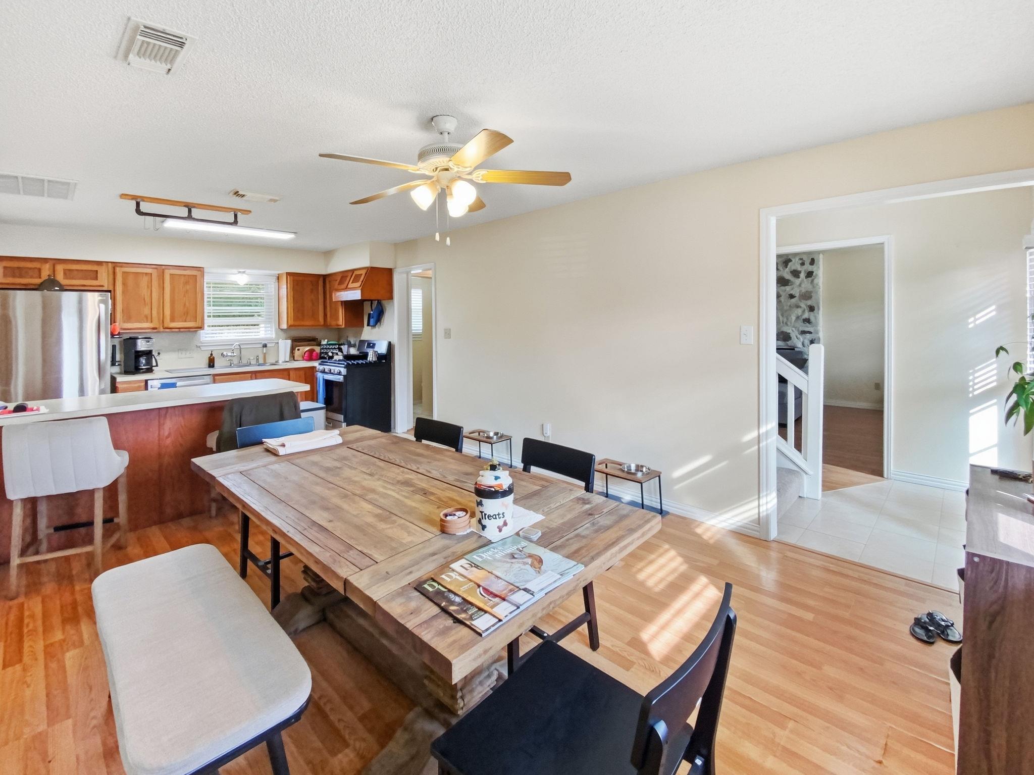 1471 County Road A, Lexington, TX 78947