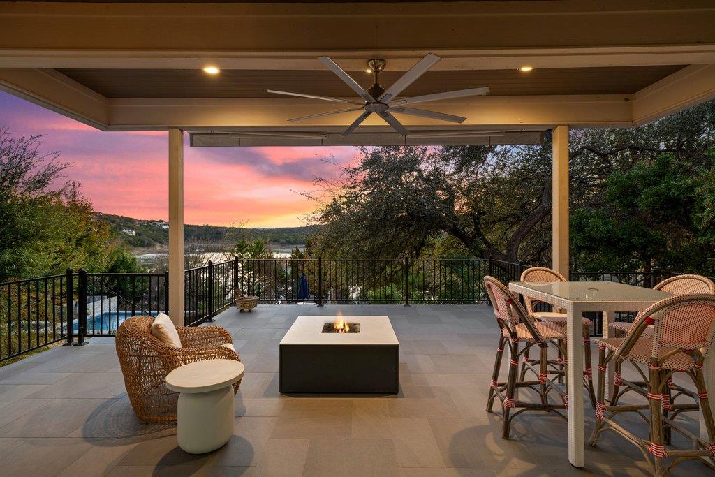 19901 Angel Bay Dr, Spicewood, TX 78669