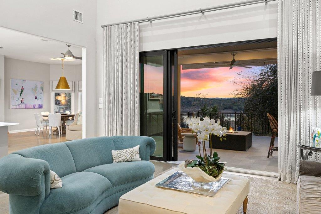 19901 Angel Bay Dr, Spicewood, TX 78669