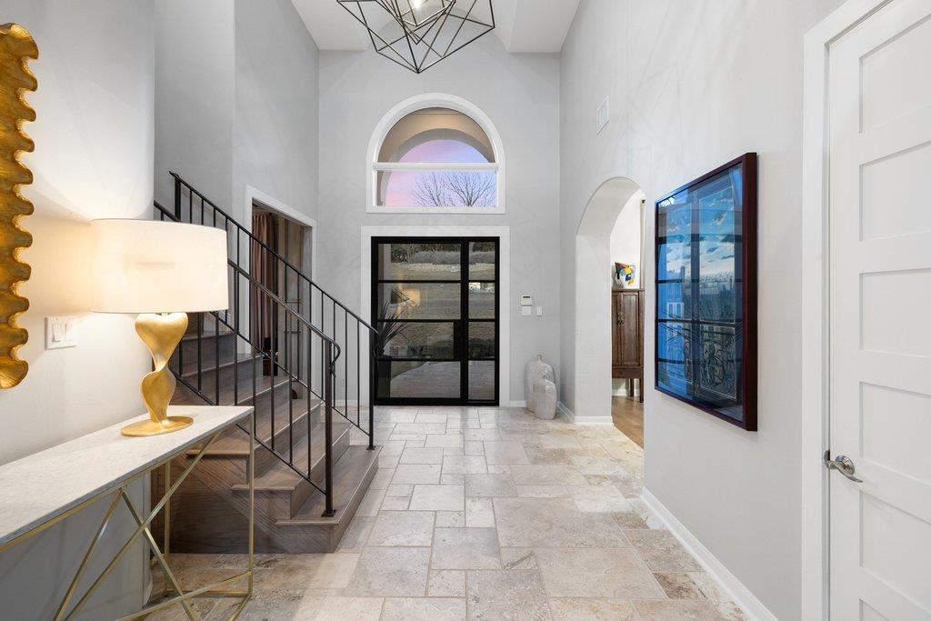 19901 Angel Bay Dr, Spicewood, TX 78669