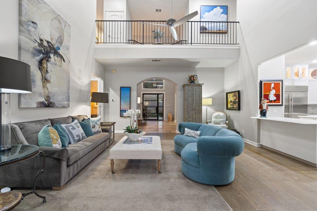 19901 Angel Bay Dr, Spicewood, TX 78669