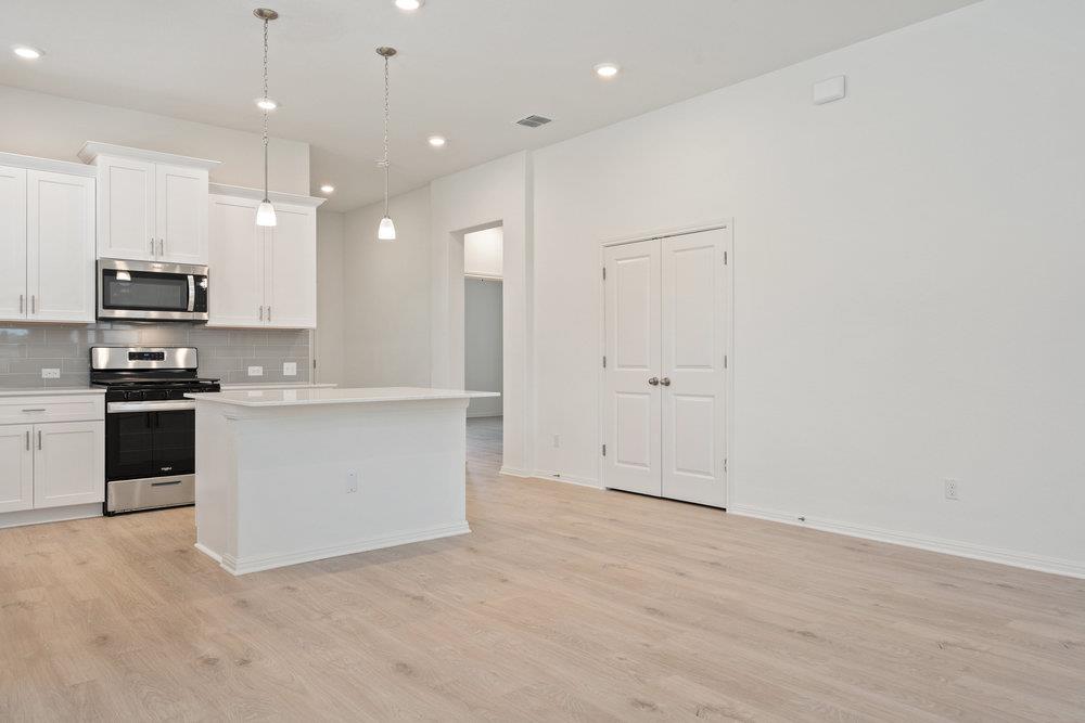 267 Tenny Ln, Kyle, TX 78640