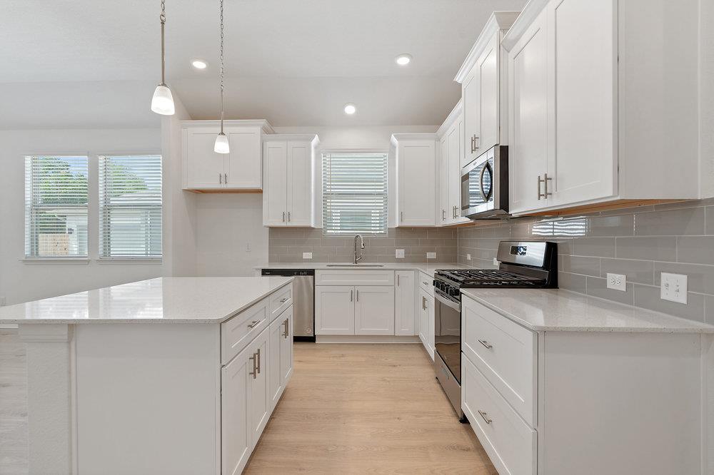 267 Tenny Ln, Kyle, TX 78640