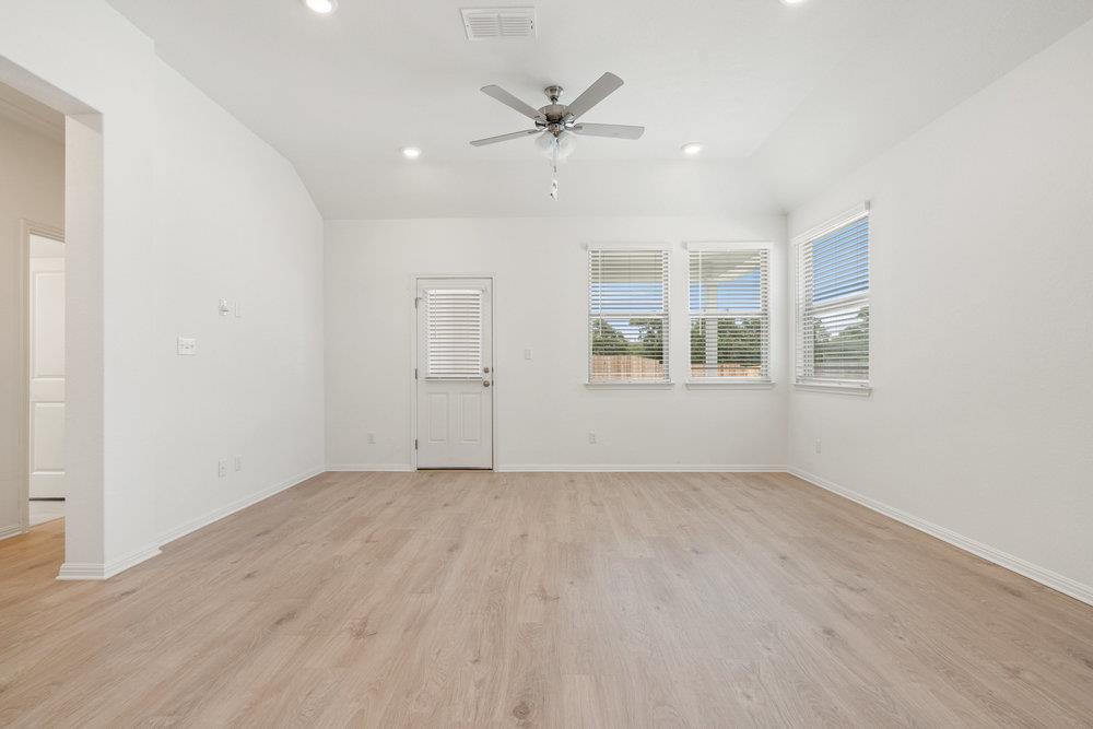 267 Tenny Ln, Kyle, TX 78640