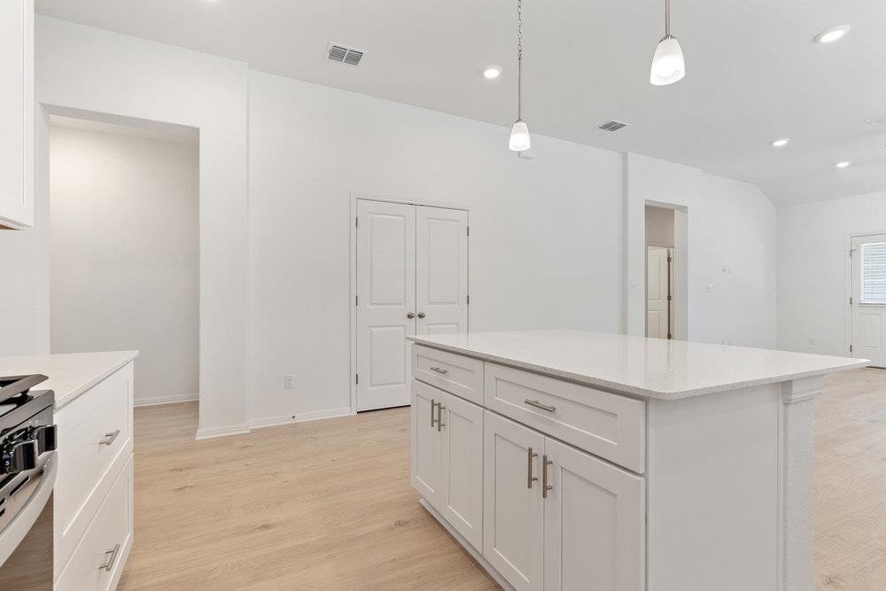 267 Tenny Ln, Kyle, TX 78640