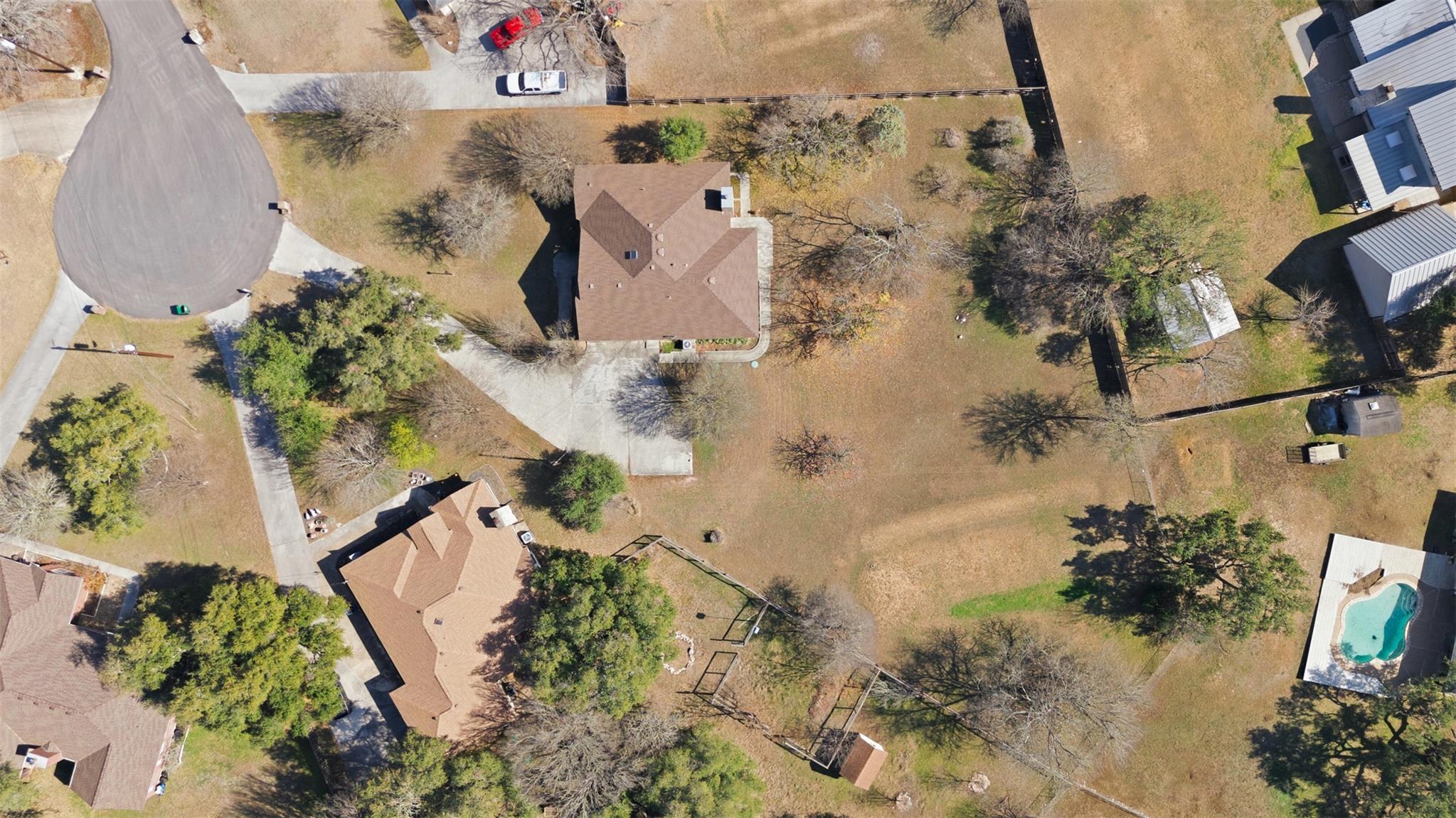 307 Pin Oak Ct, Mountain City, TX 78610