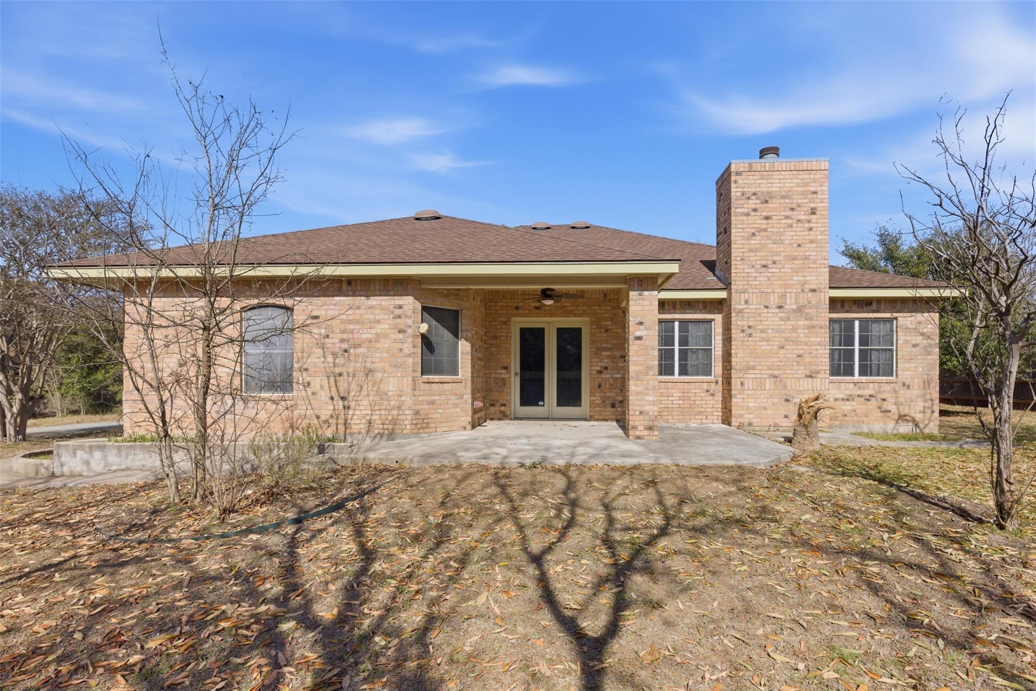 307 Pin Oak Ct, Mountain City, TX 78610