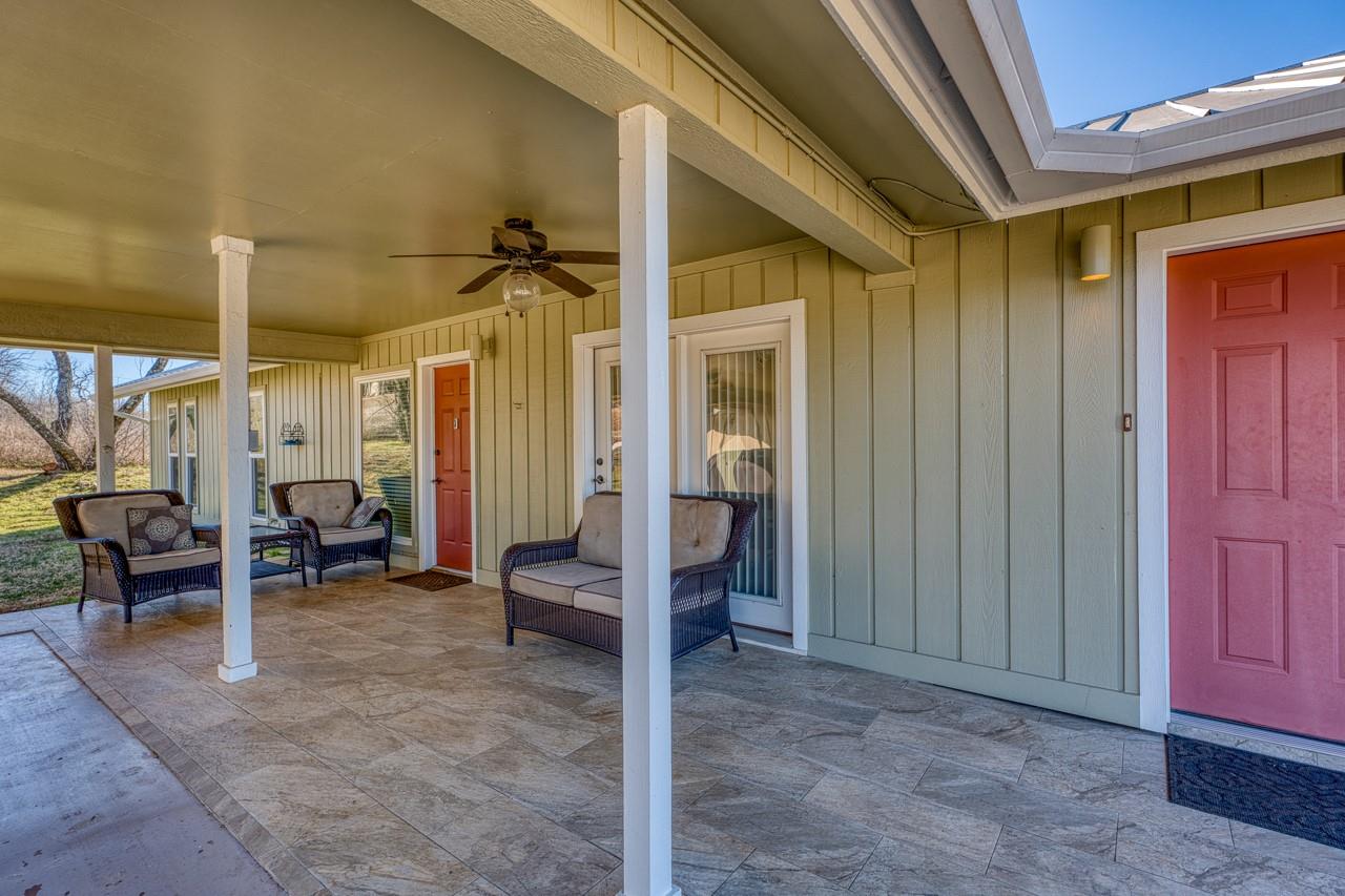 101 W Bluebonnet Rd, Horseshoe Bay, TX 78657