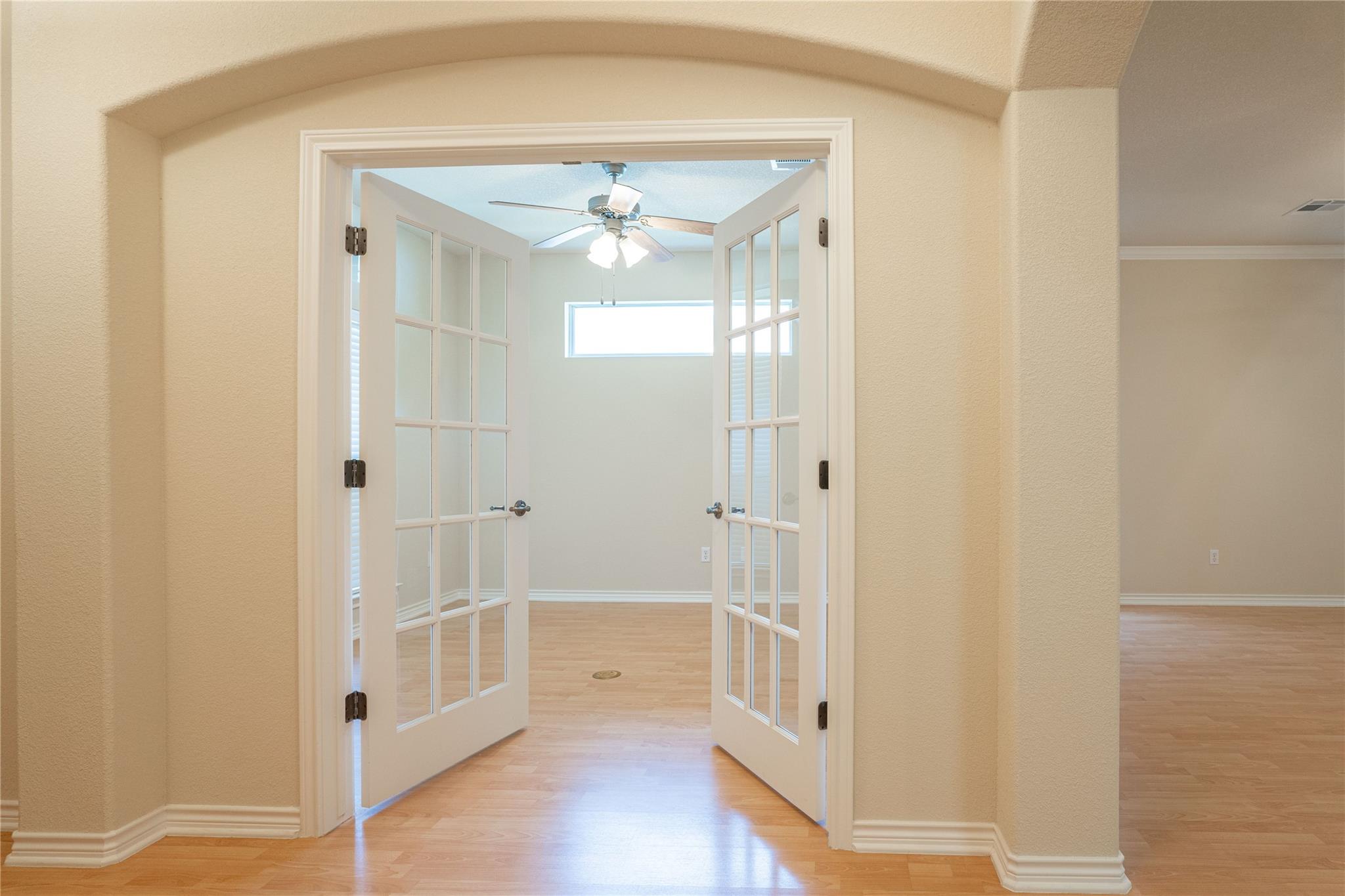 806 Heritage Oaks Bnd, Georgetown, TX 78633