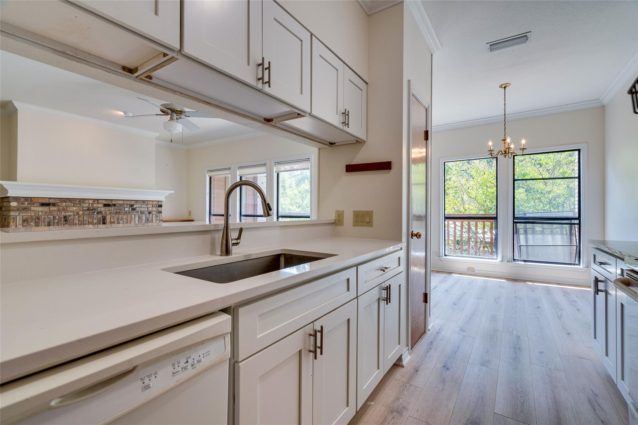 1406 Windsor Rd # 201, Austin, TX 78703