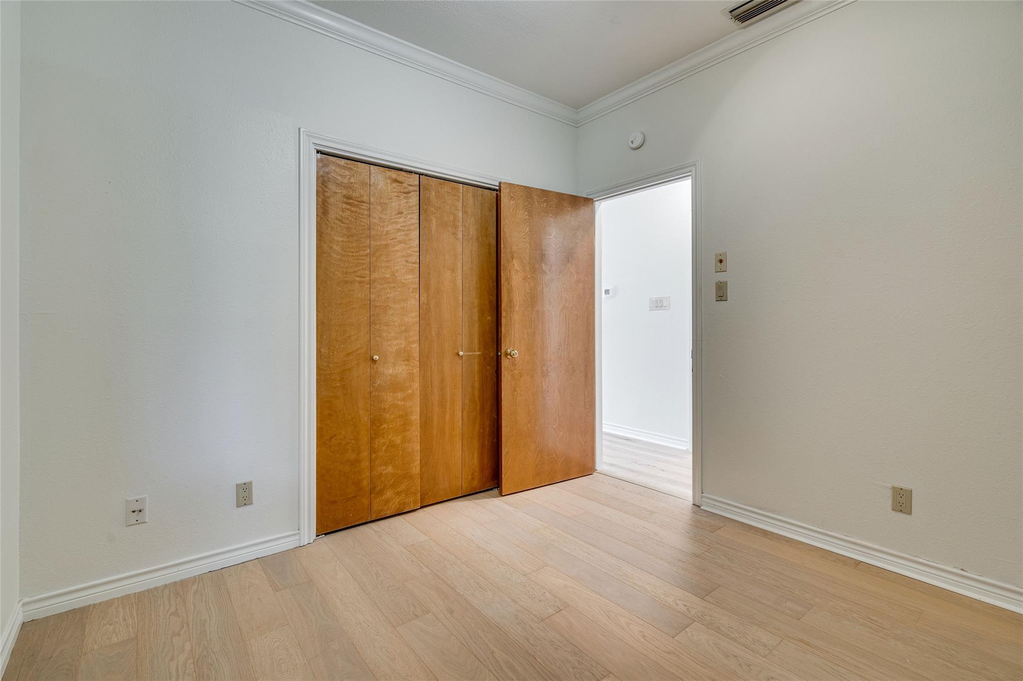 1406 Windsor Rd # 201, Austin, TX 78703