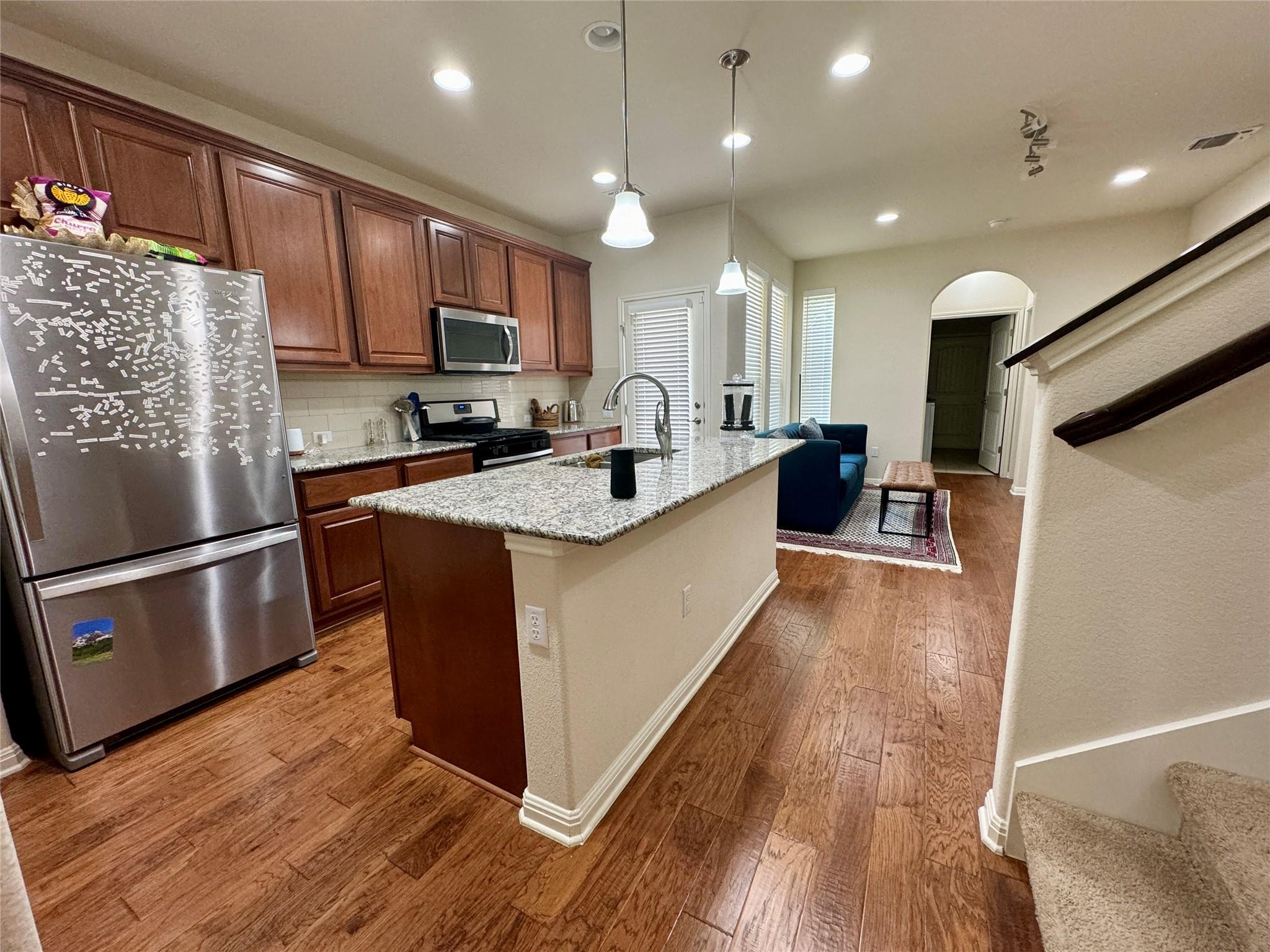 5904 Baythorne Dr, Austin, TX 78747