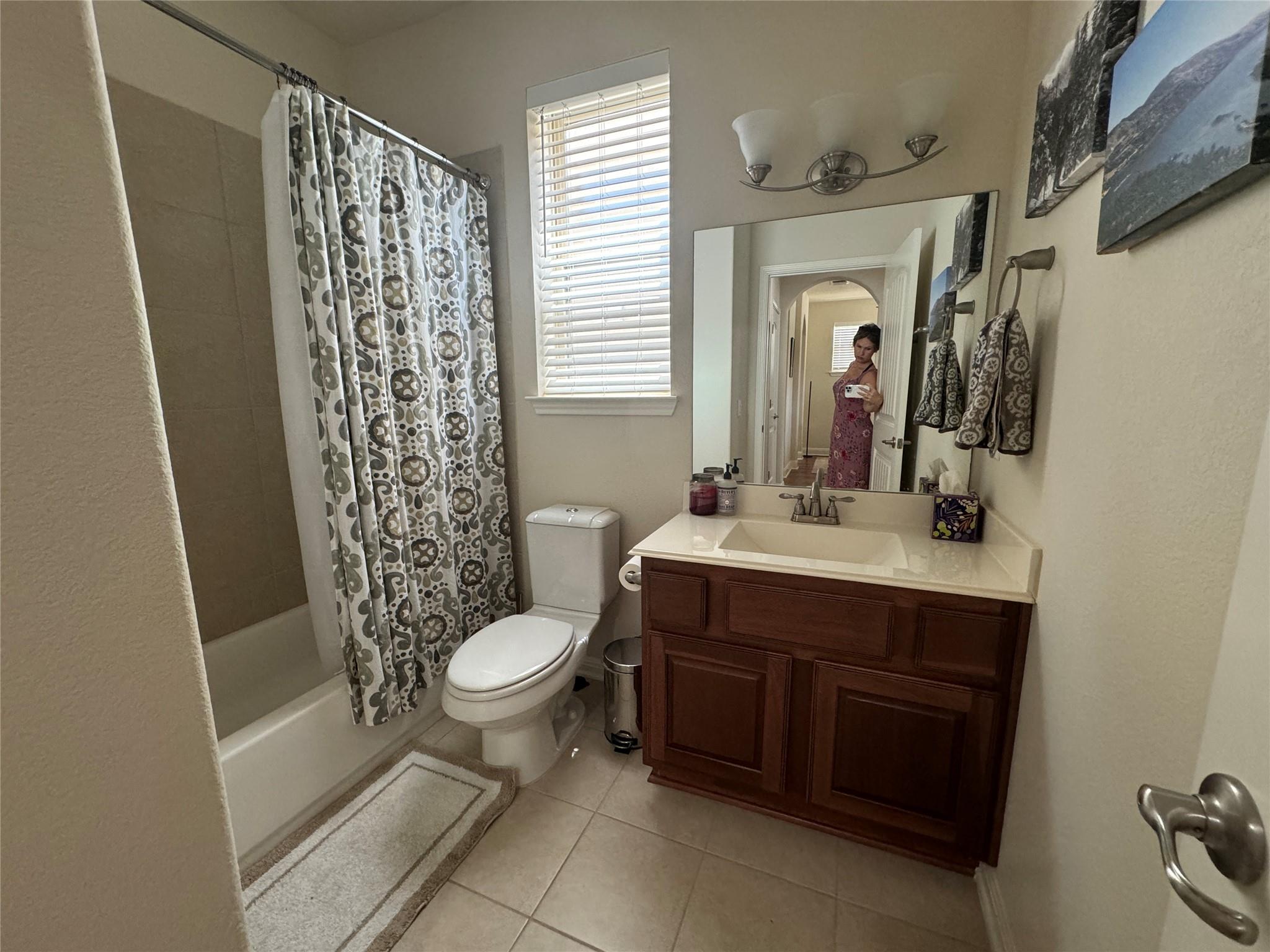 5904 Baythorne Dr, Austin, TX 78747