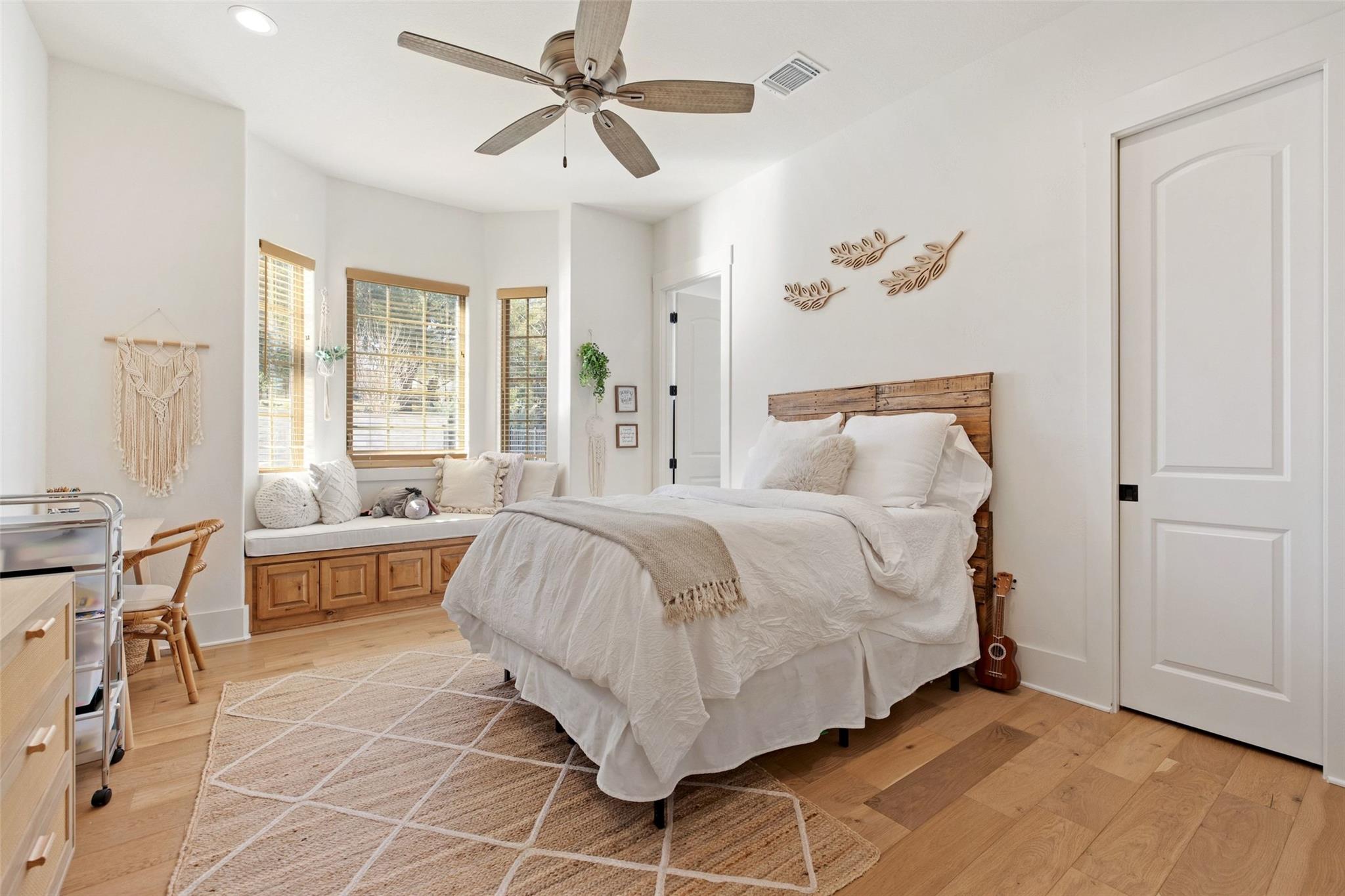 105 Deer Valley Dr, Georgetown, TX 78628