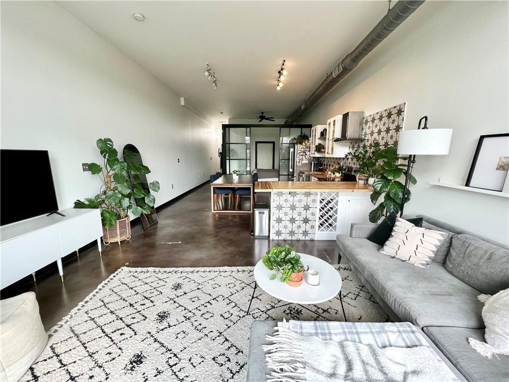 2235 E 6th St # 306, Austin, TX 78702