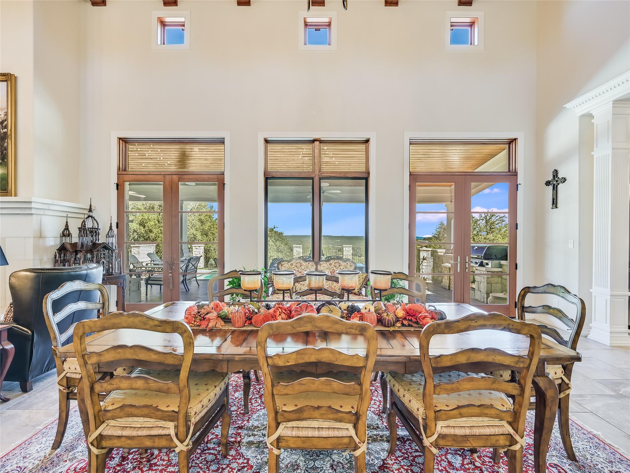 27206 Waterfall Hill Pkwy, Spicewood, TX 78669