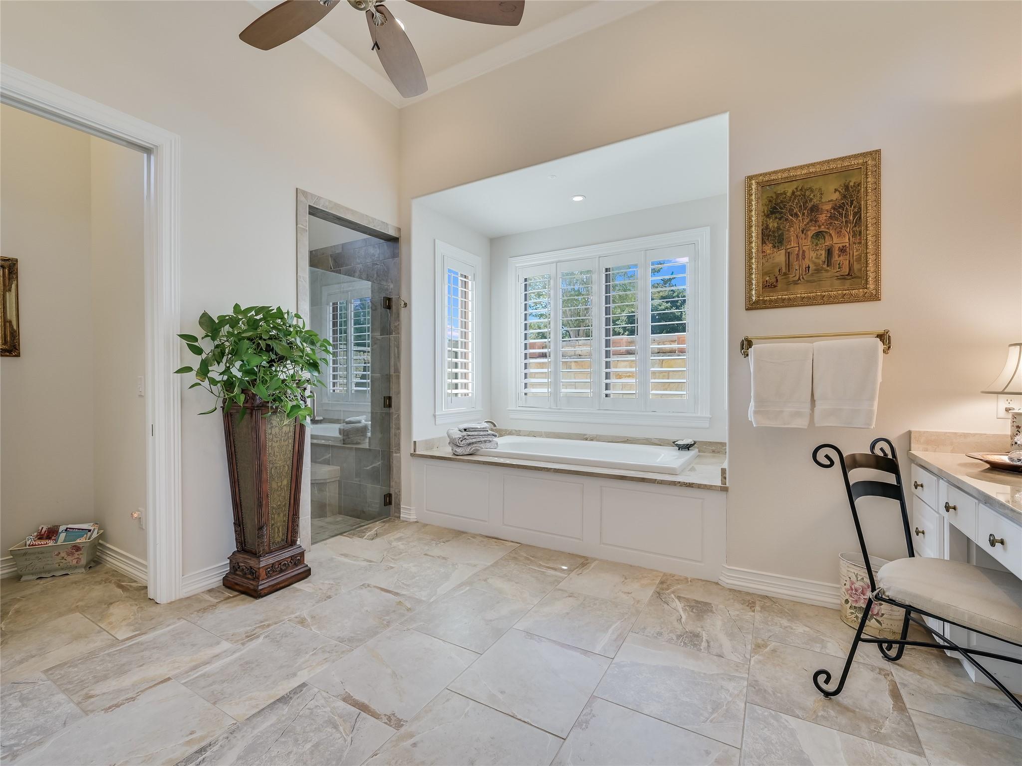 27206 Waterfall Hill Pkwy, Spicewood, TX 78669