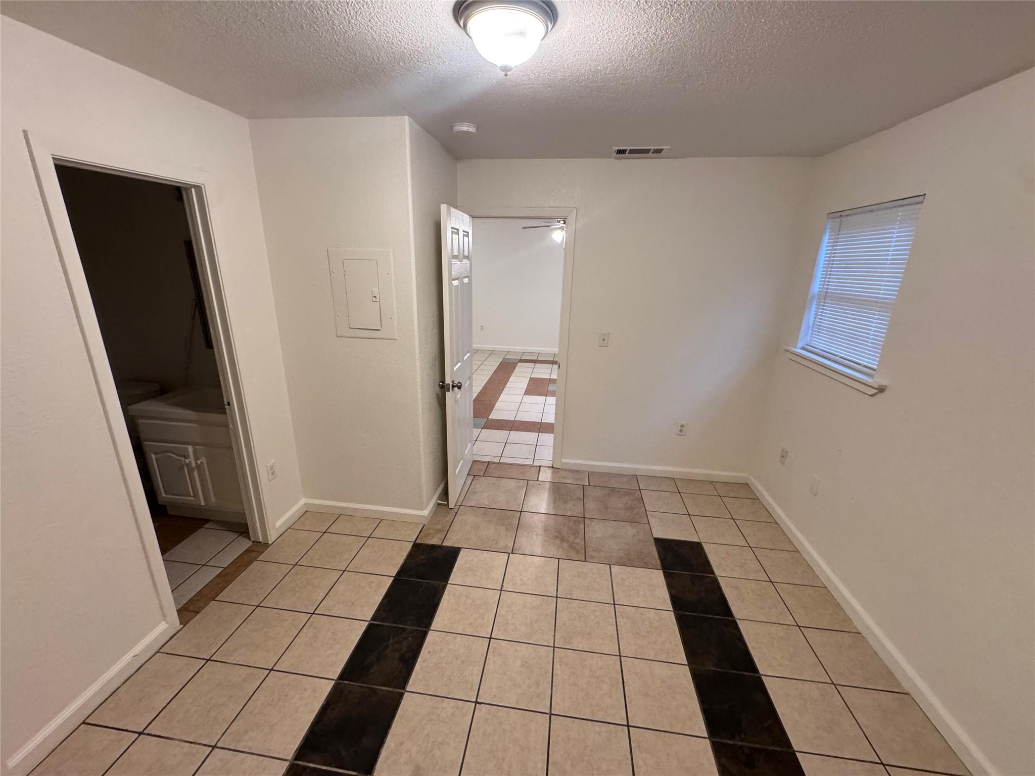 8207 Sam Rayburn Dr, Austin, TX 78753