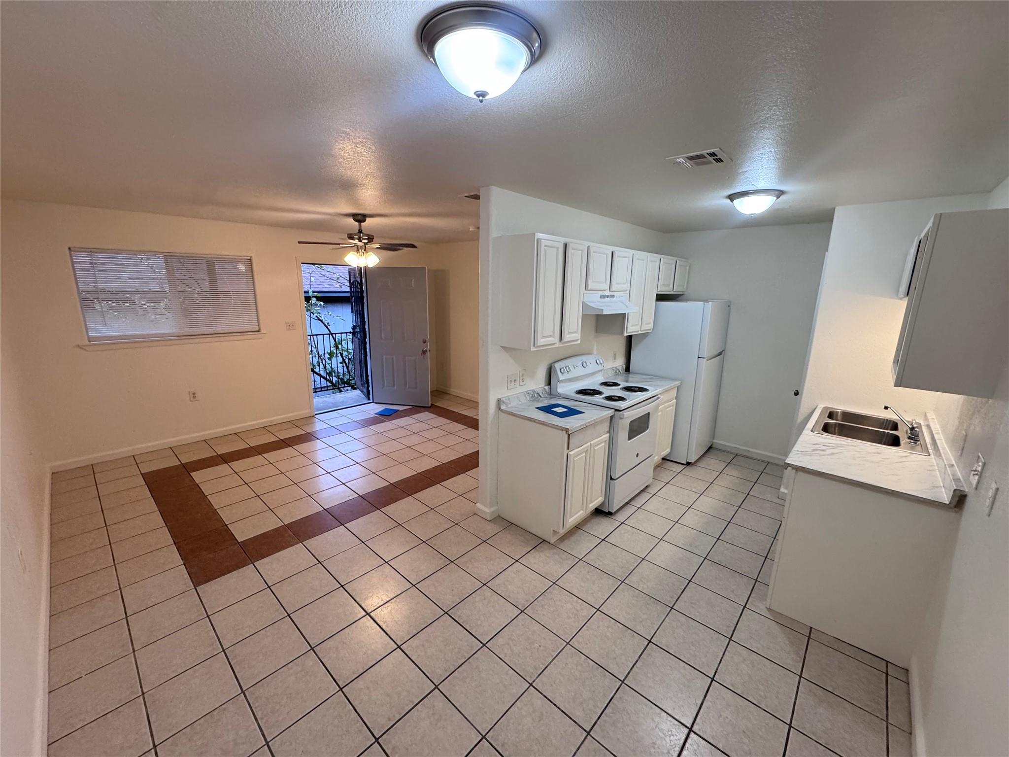 8207 Sam Rayburn Dr, Austin, TX 78753