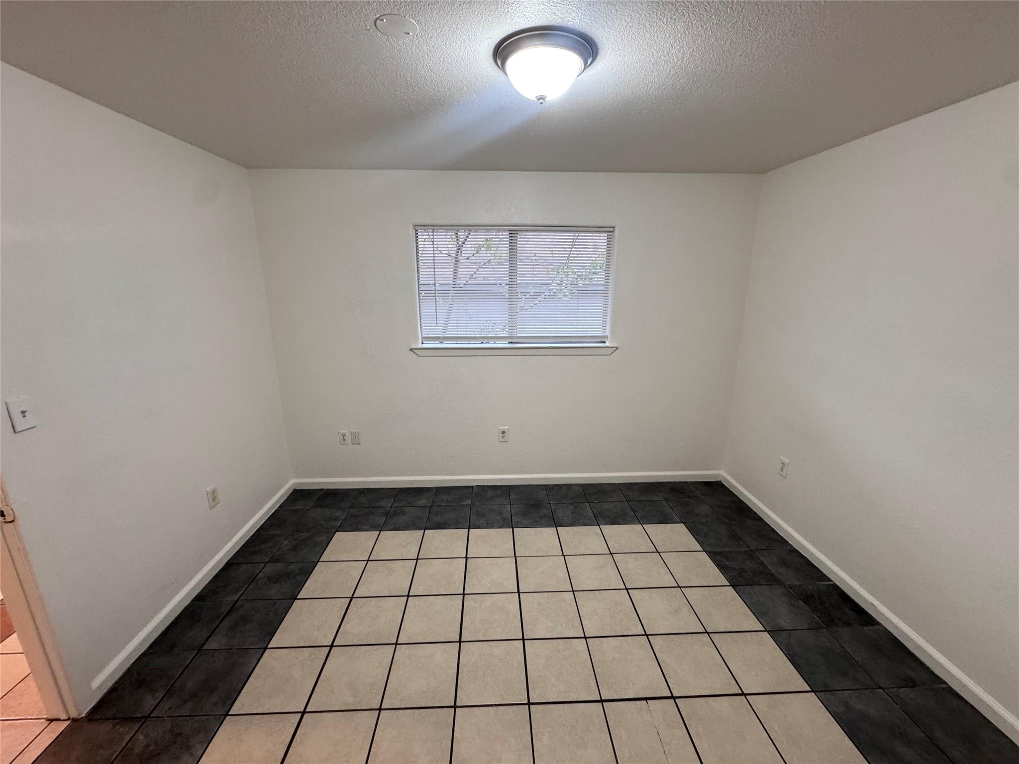 8207 Sam Rayburn Dr, Austin, TX 78753