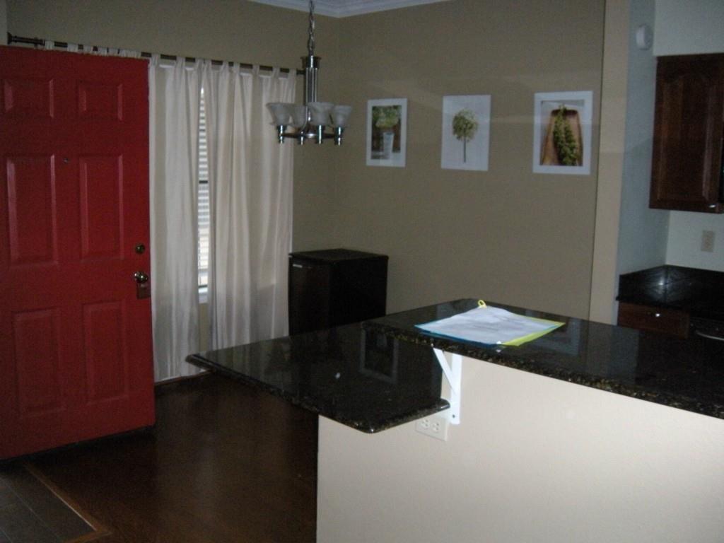 915 W 23rd St # 105, Austin, TX 78705