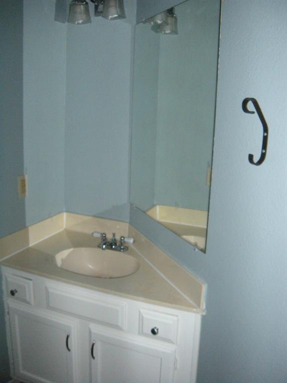 915 W 23rd St # 105, Austin, TX 78705