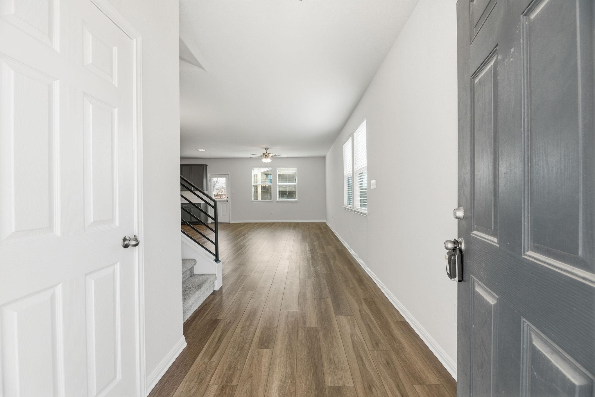 211 Silver Glen Dr, Kyle, TX 78640