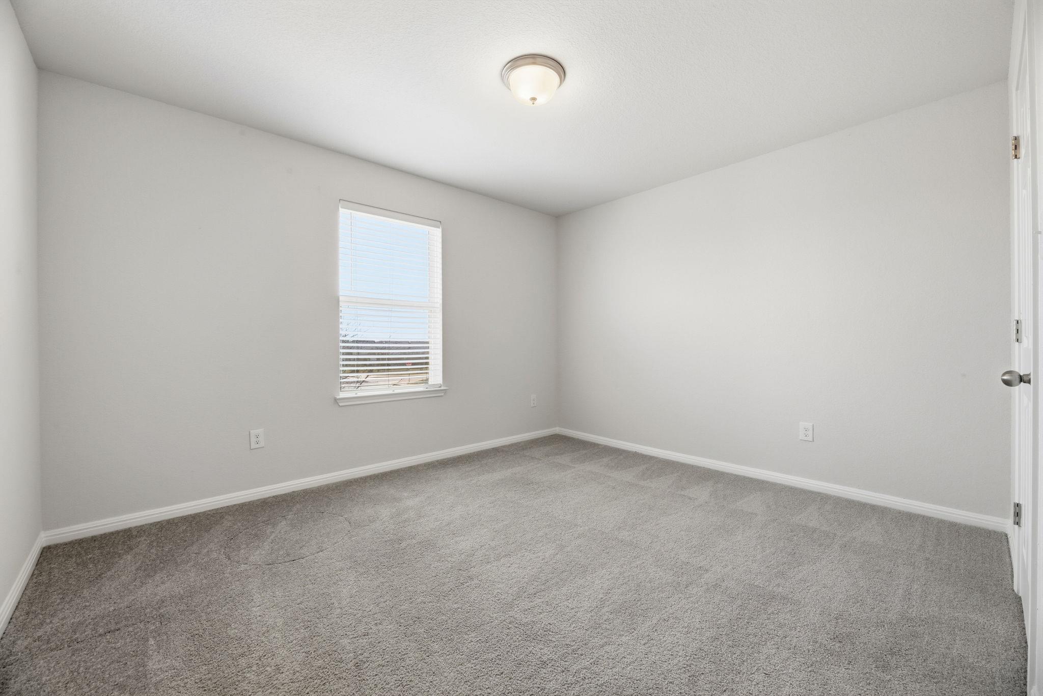 211 Silver Glen Dr, Kyle, TX 78640