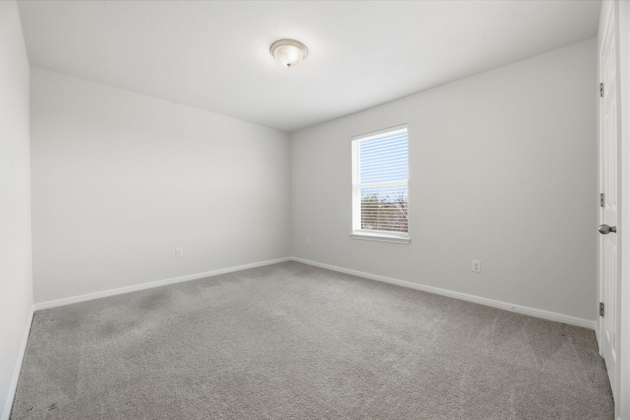 211 Silver Glen Dr, Kyle, TX 78640