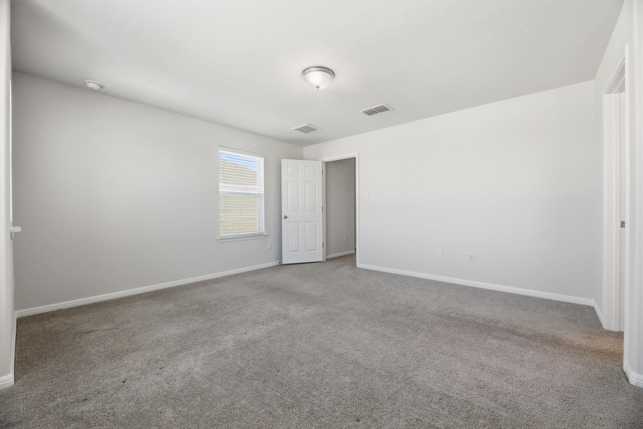 211 Silver Glen Dr, Kyle, TX 78640